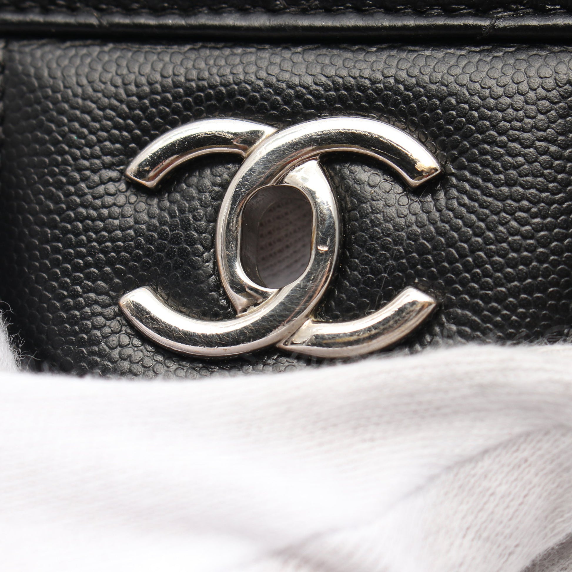 マトラッセ Wフラップ Wチェーンショルダーバッグ キャビアスキン ブラック ゴールド金具 シャネル バッグ CHANEL