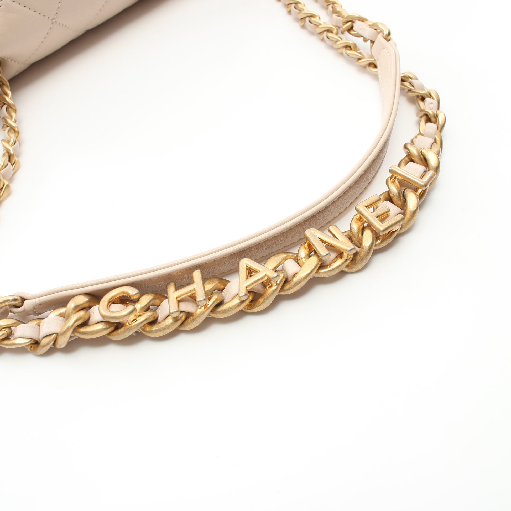 マトラッセ チェーンショルダーバッグ ラムスキン ピンクベージュ ゴールド金具 シャネル バッグ CHANEL