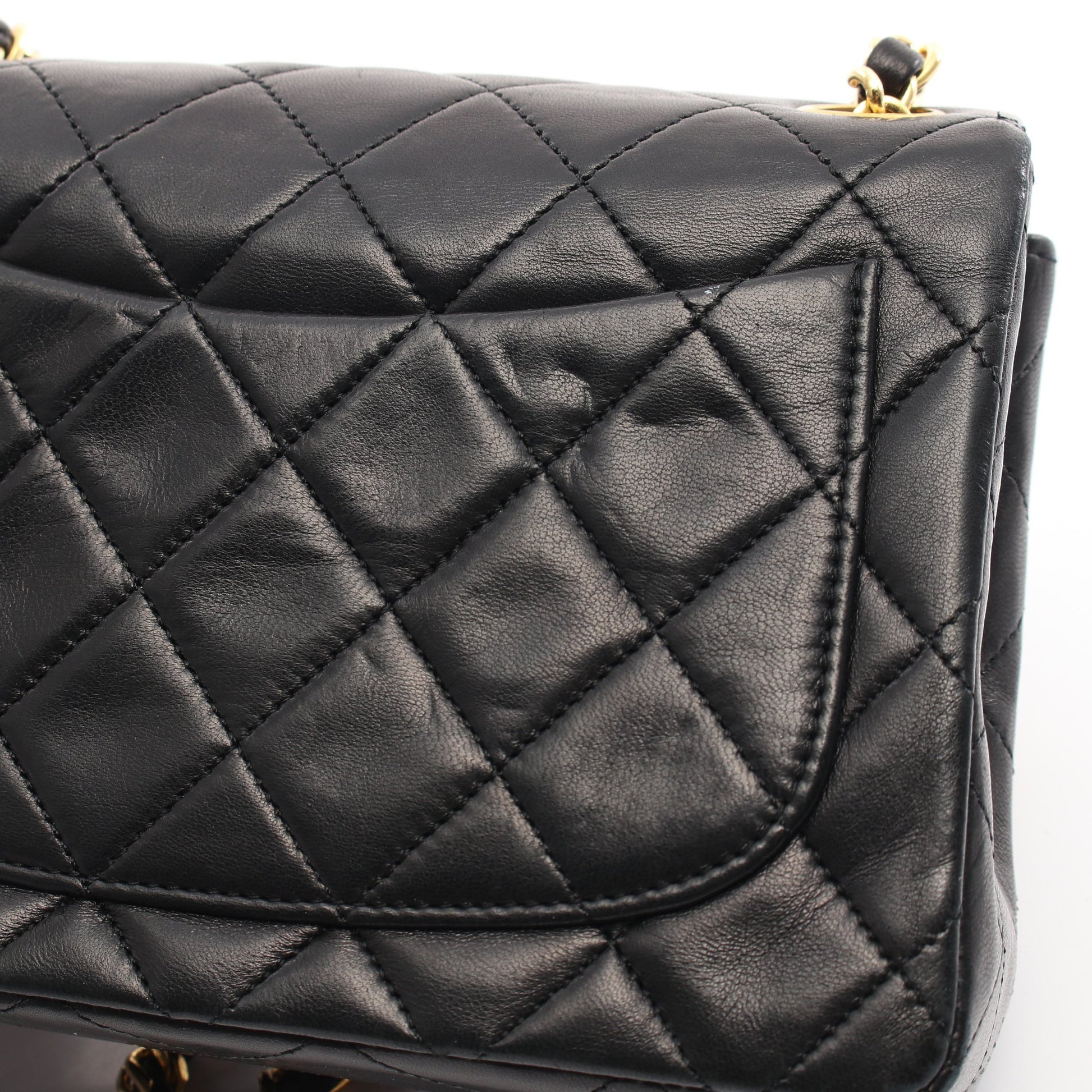 マトラッセ チェーンショルダーバッグ ラムスキン ブラック ゴールド金具 シャネル バッグ CHANEL