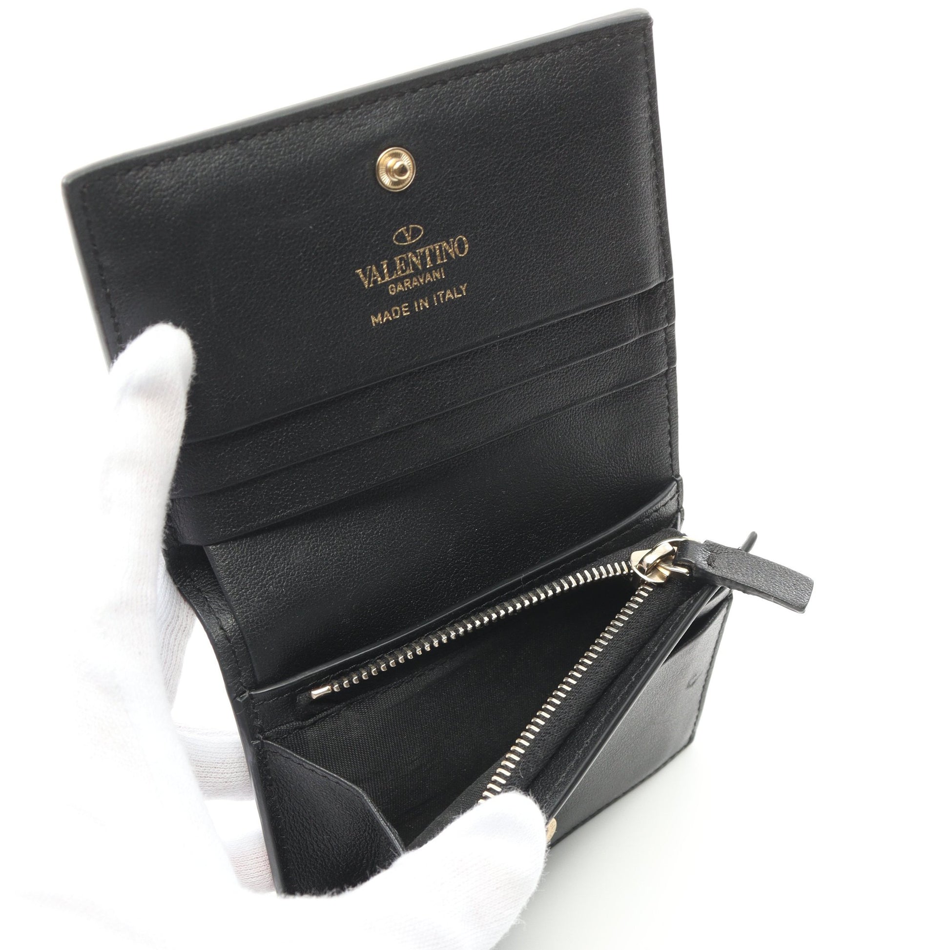 ロックスタッズ 二つ折り財布 レザー ブラック ヴァレンティノ  