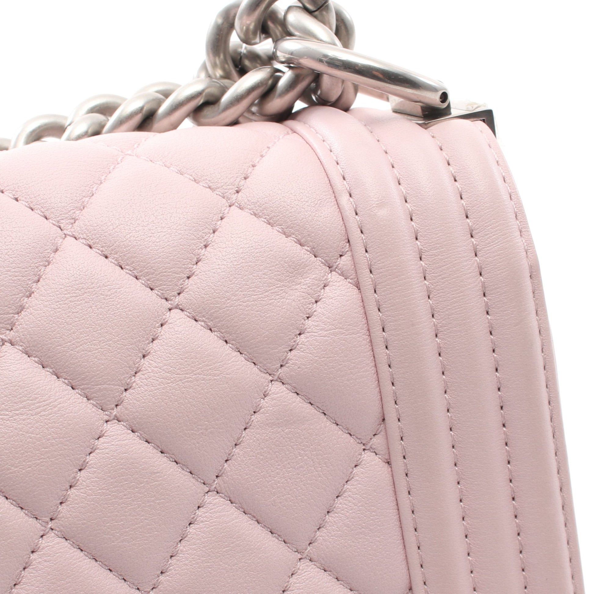 ボーイシャネル チェーンショルダーバッグ ラムスキン ライトピンク シルバー金具 シャネル バッグ CHANEL