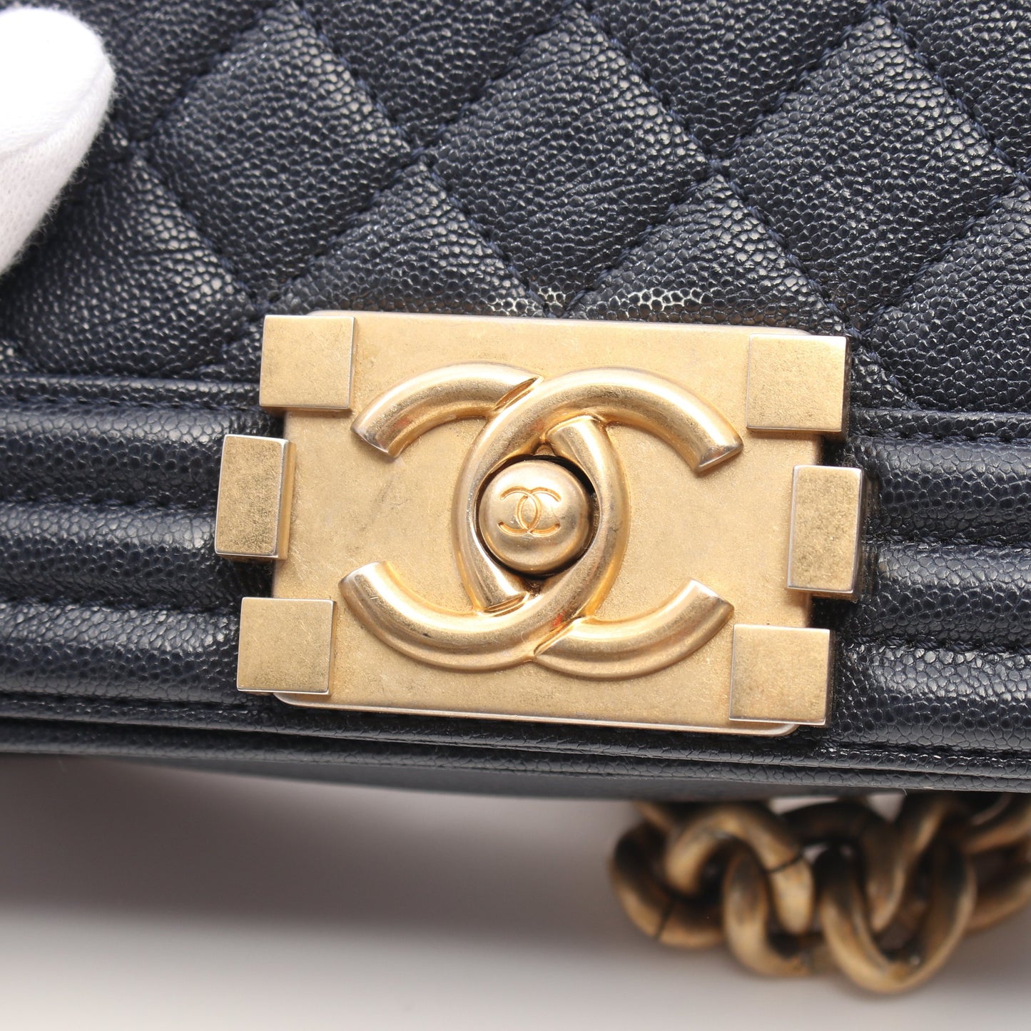 ボーイシャネル スモール チェーンショルダーバッグ キャビアスキン ダークネイビー ゴールド金具 シャネル バッグ CHANEL