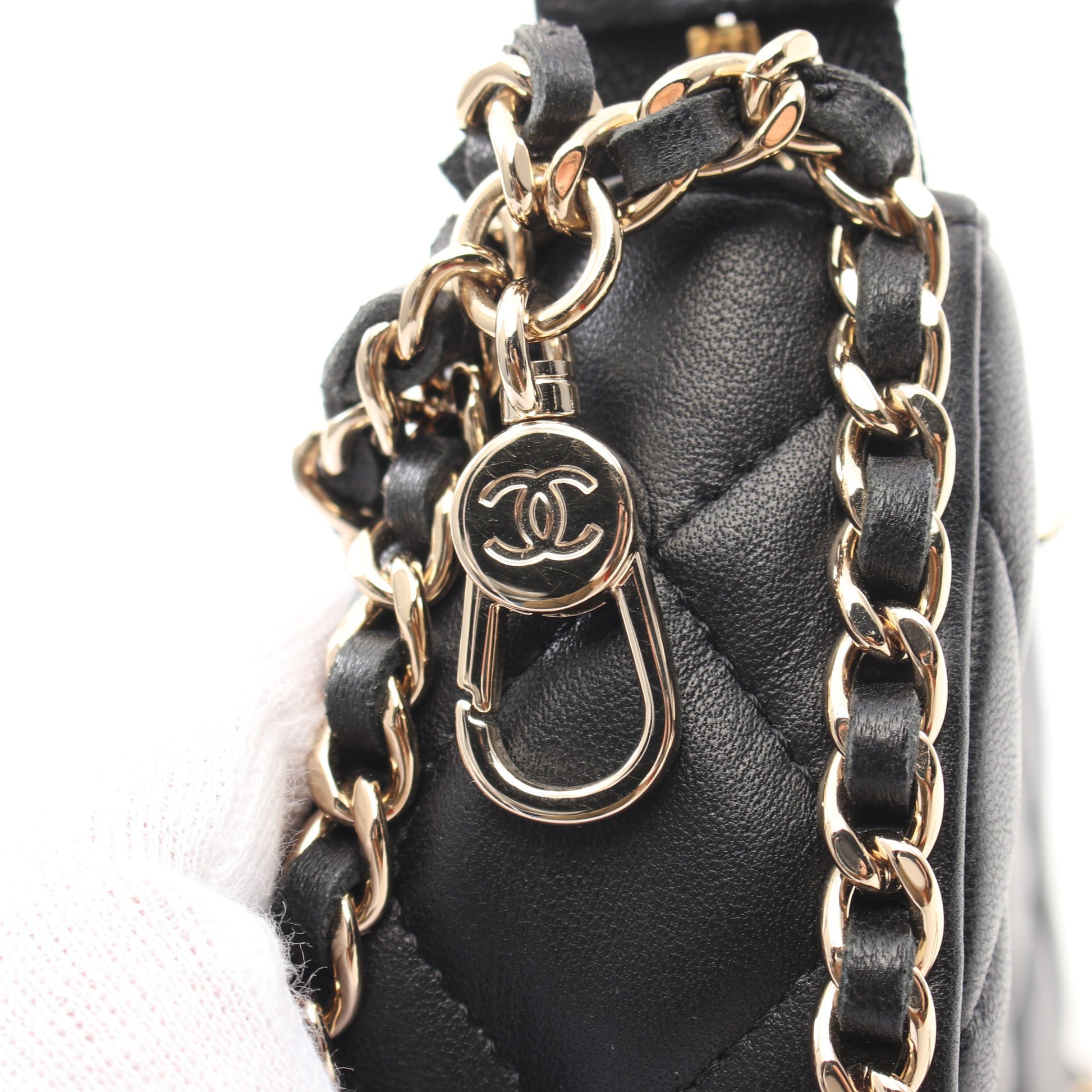 マトラッセ ホーボー チェーンアラウンド チェーンショルダーバッグ ラムスキン ブラック ゴールド金具 シャネル バッグ CHANEL