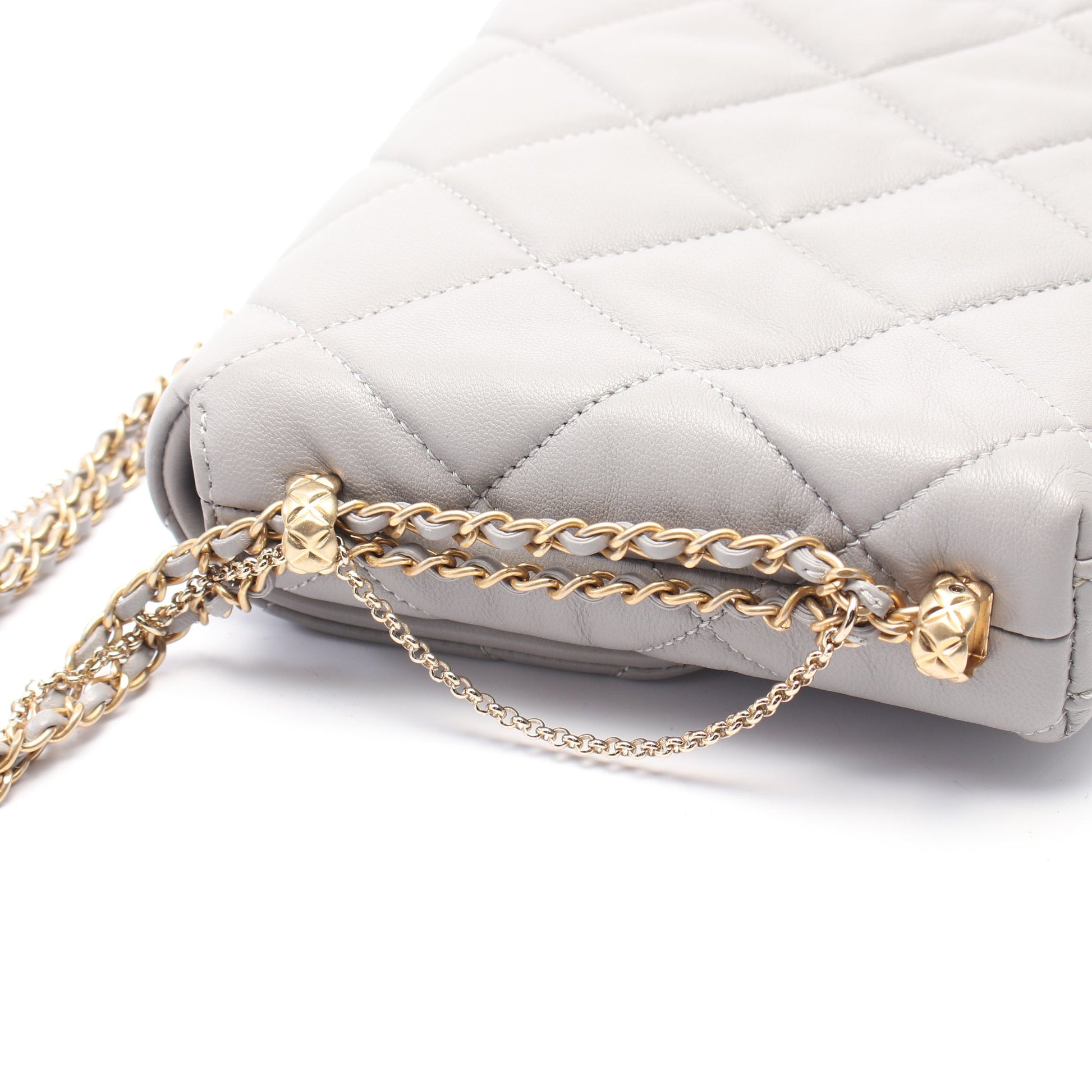 マトラッセ チェーンショルダーバッグ レザー グレー ゴールド金具 シャネル バッグ CHANEL