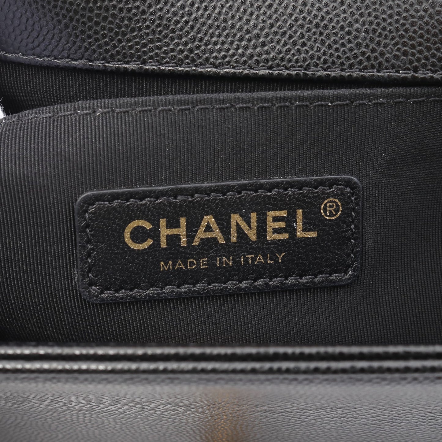 ボーイシャネル スモール チェーンショルダーバッグ キャビアスキン ブラック ゴールド金具 シャネル バッグ CHANEL