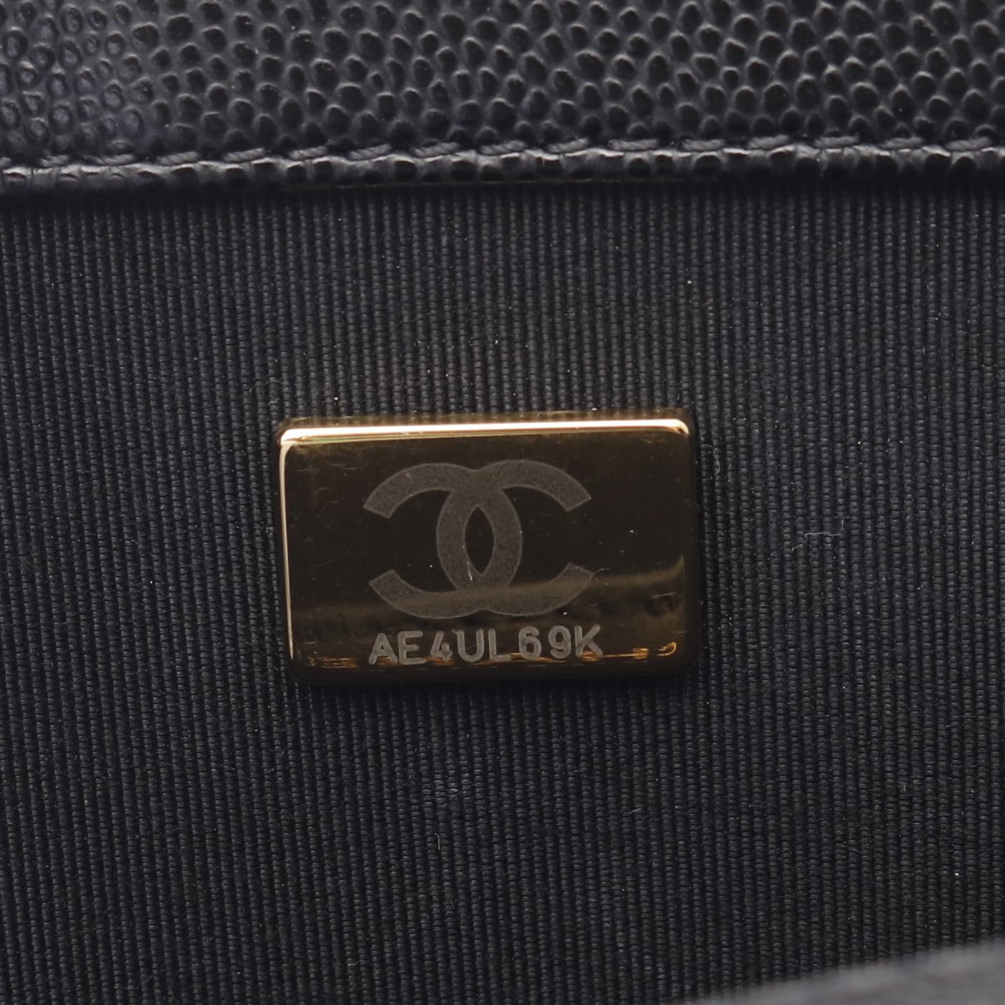 ボーイシャネル スモール チェーンショルダーバッグ キャビアスキン ブラック ゴールド金具 シャネル バッグ CHANEL
