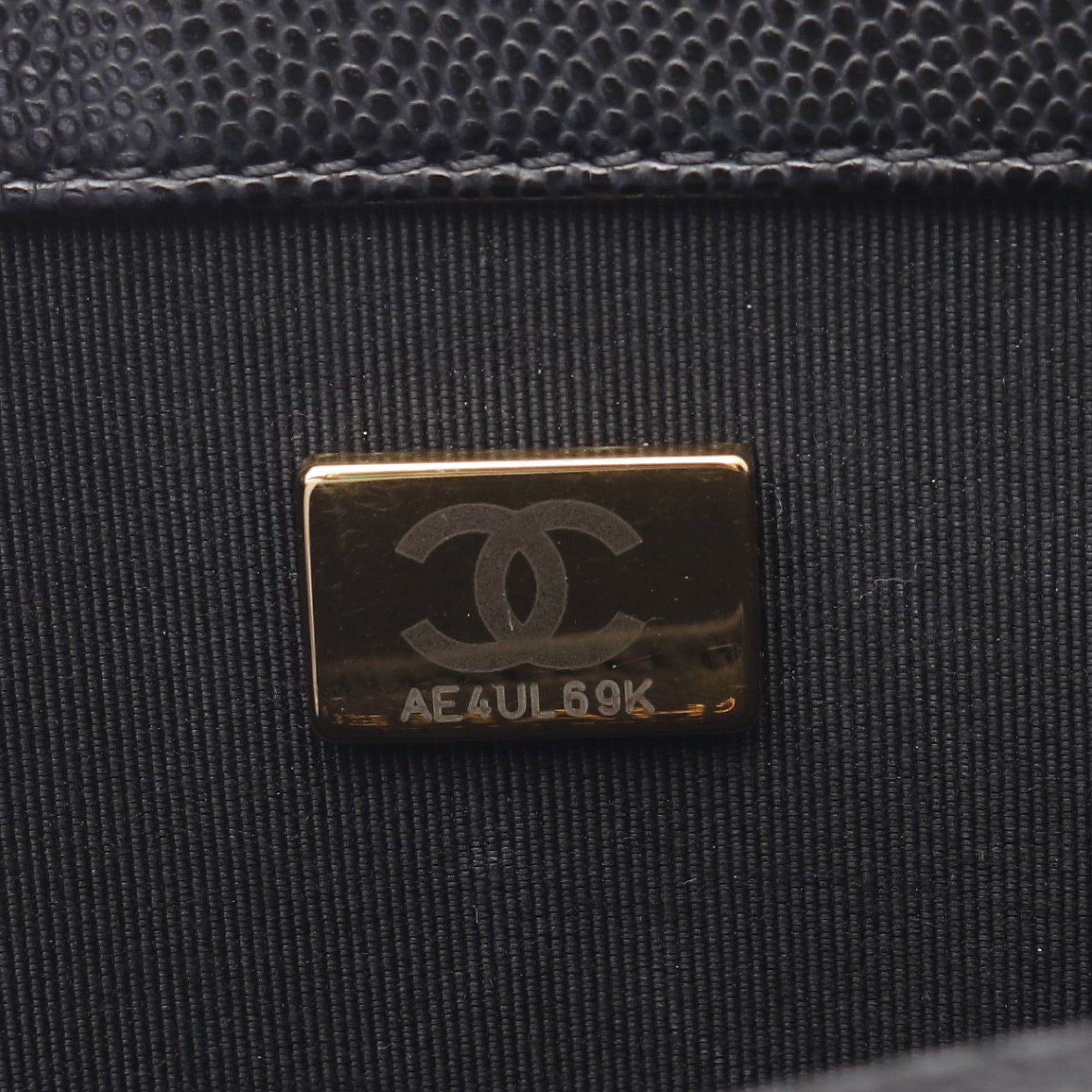 ボーイシャネル スモール チェーンショルダーバッグ キャビアスキン ブラック ゴールド金具 シャネル バッグ CHANEL