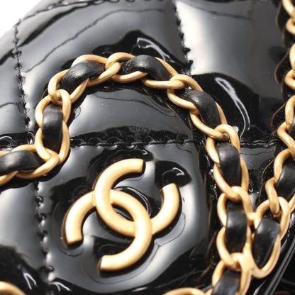 マトラッセ チェーンクラッチ チェーンショルダーバッグ エナメルレザー ブラック ゴールド金具 シャネル バッグ CHANEL
