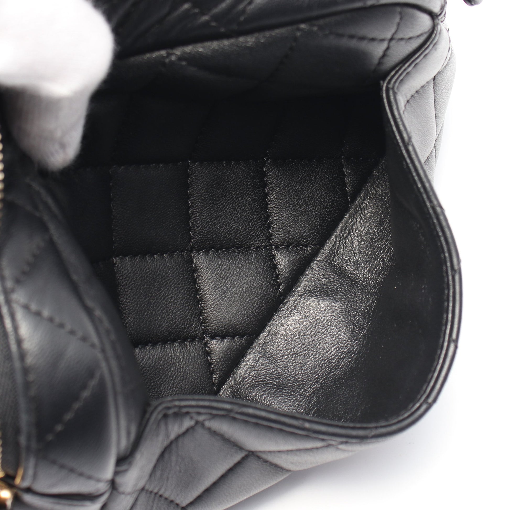 マトラッセ カメラバッグ チェーンショルダーバッグ ラムスキン ブラック ゴールド金具 シャネル バッグ CHANEL