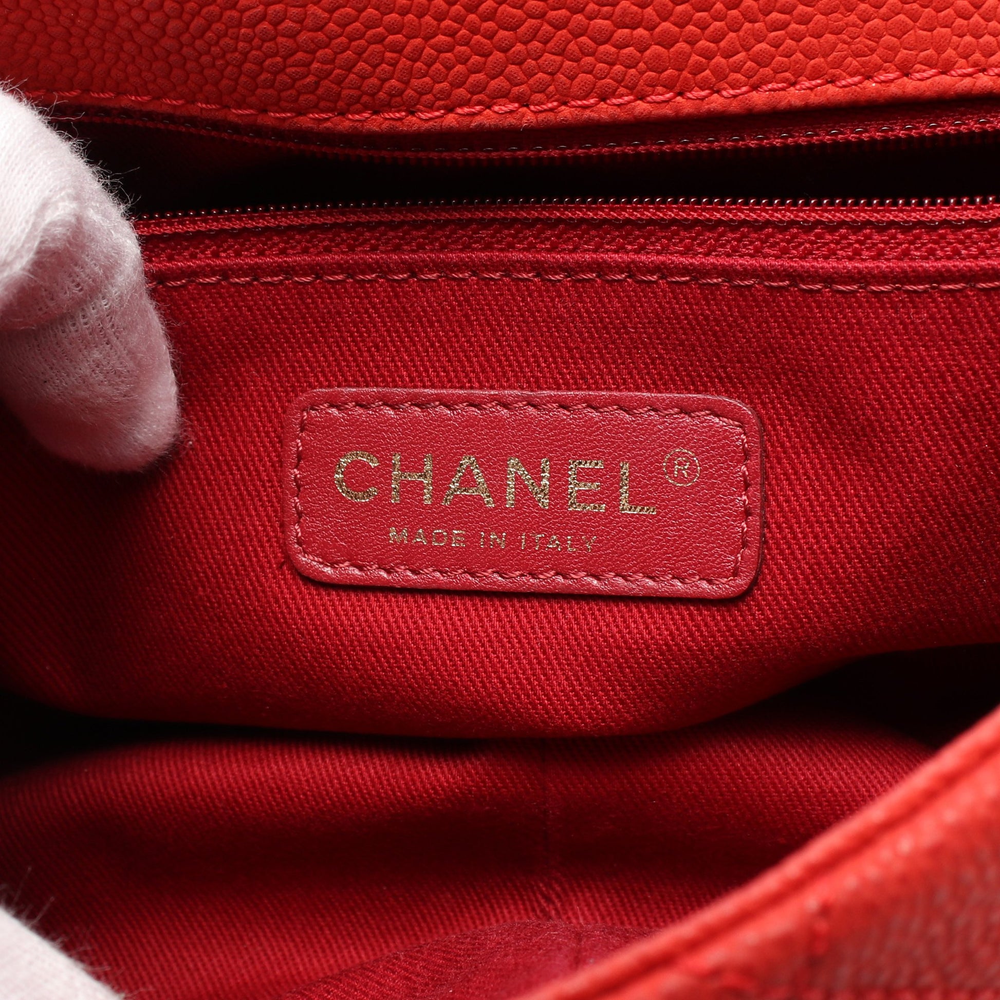 マトラッセ チェーンショルダーバッグ キャビアスキン レッド ゴールド金具 シャネル バッグ CHANEL