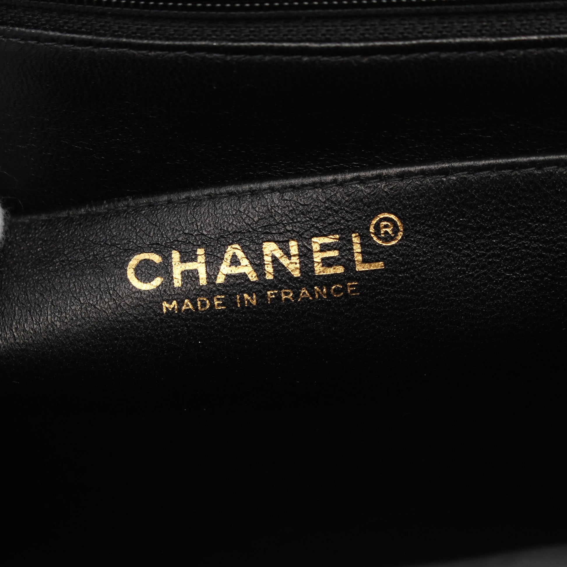 マトラッセ トップハンドル ハンドバッグ キャビアスキン ブラック ゴールド金具 シャネル バッグ CHANEL