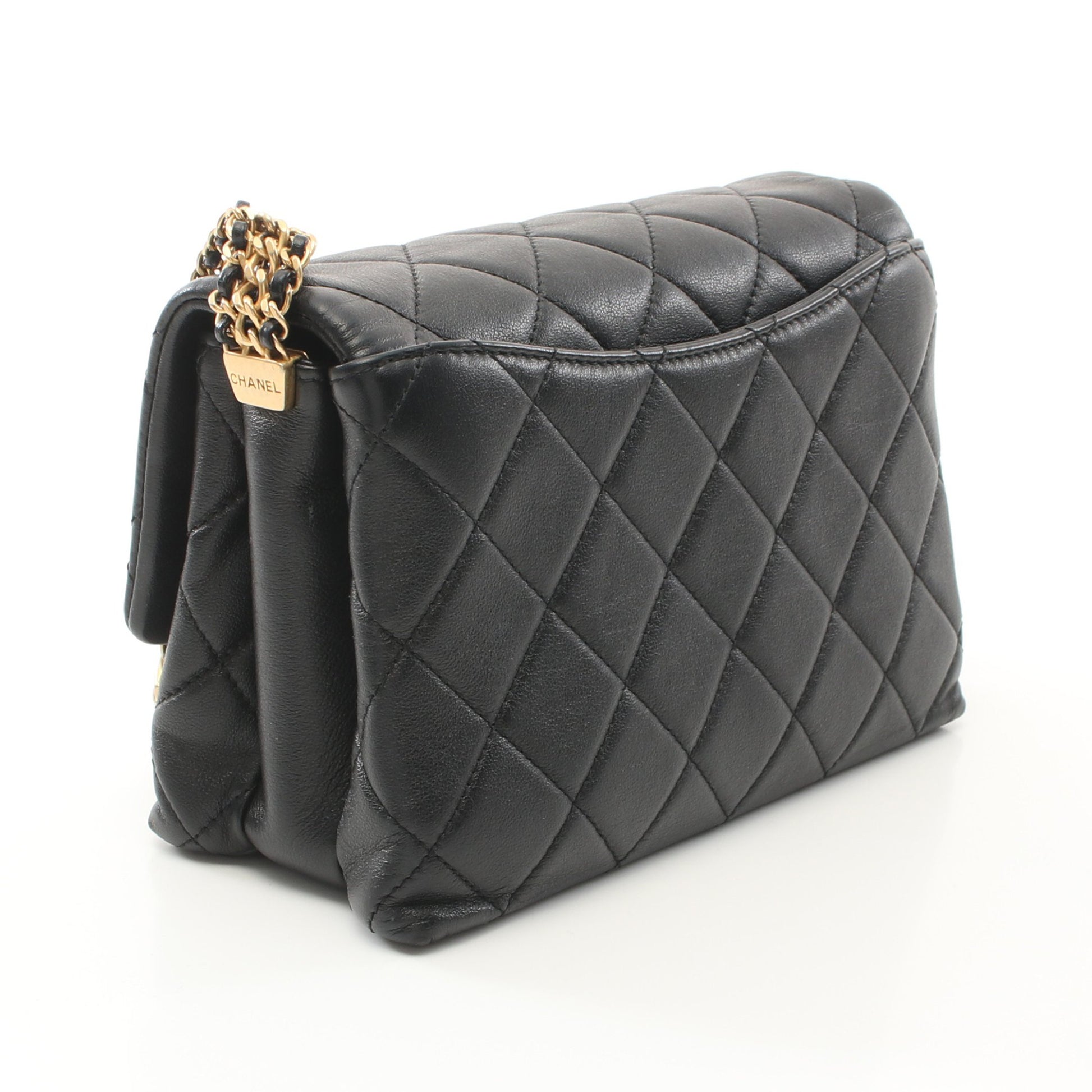 マトラッセ チェーンショルダーバッグ ラムスキン ブラック ゴールド金具 シャネル バッグ CHANEL