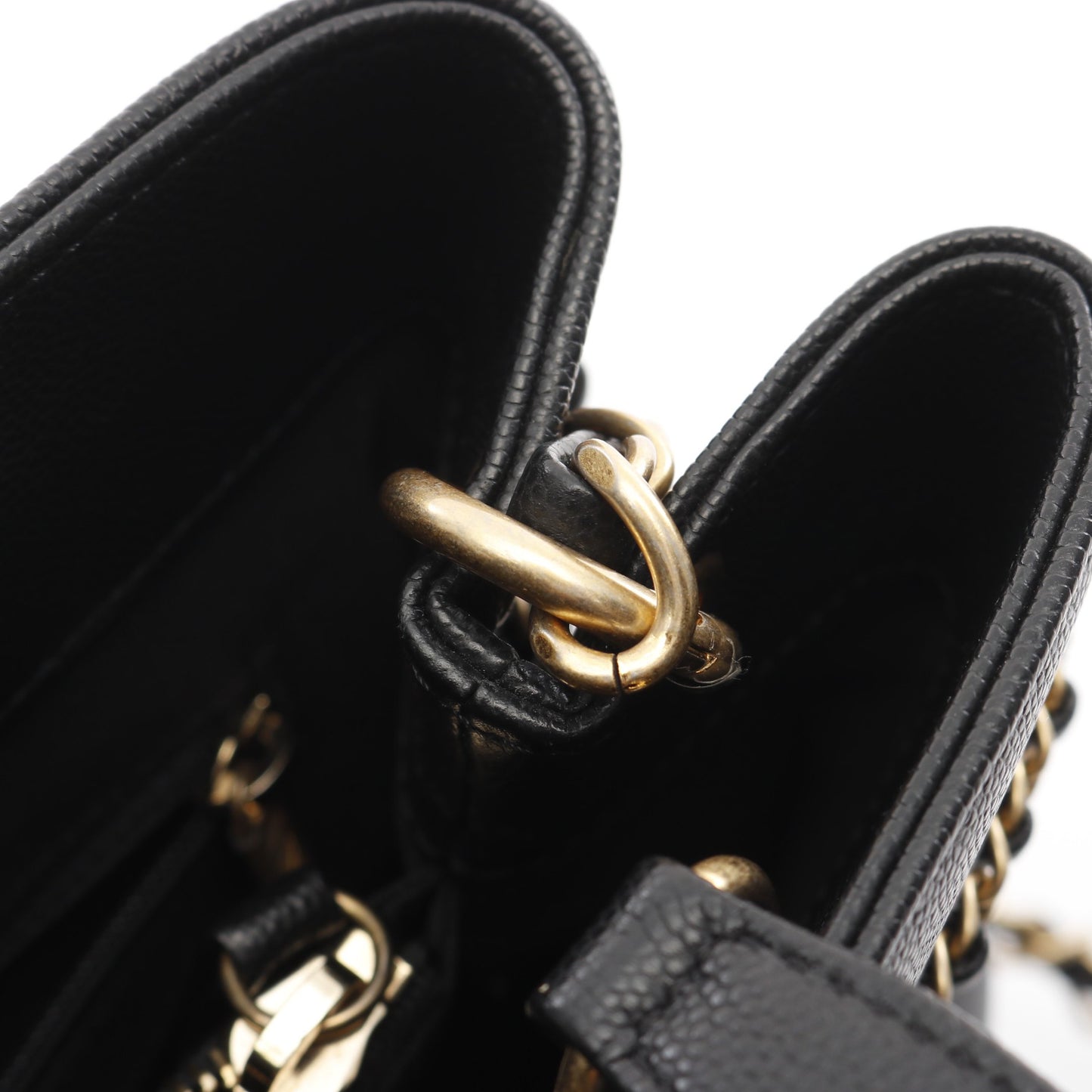 ココマーク マトラッセ チェーンショルダーバッグ レザー キャビアスキン ブラック ゴールド金具 2WAY シャネル バッグ CHANEL