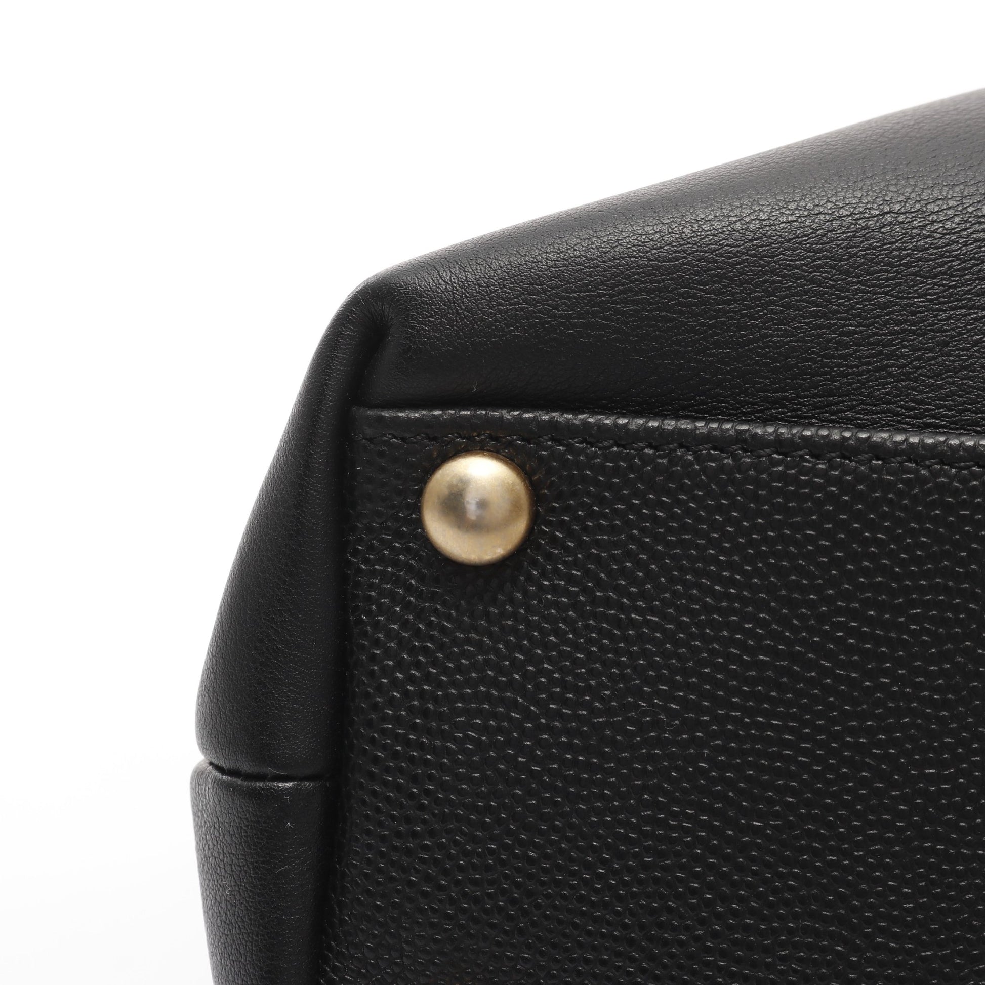 ココマーク マトラッセ チェーンショルダーバッグ レザー キャビアスキン ブラック ゴールド金具 2WAY シャネル バッグ CHANEL