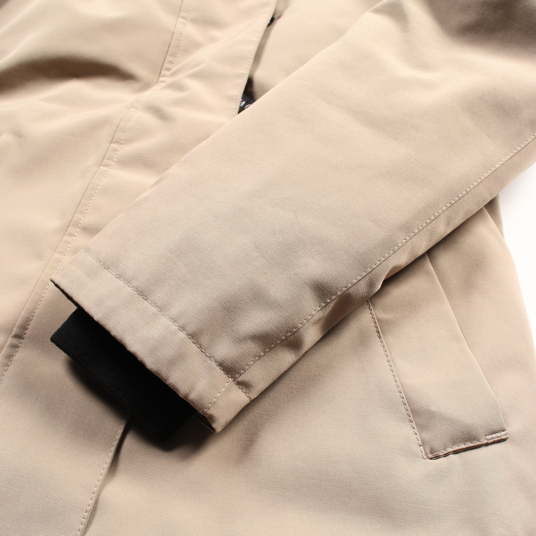 ヴィクトリアパーカ ダウンコート ワンポイント グレーベージュ フード