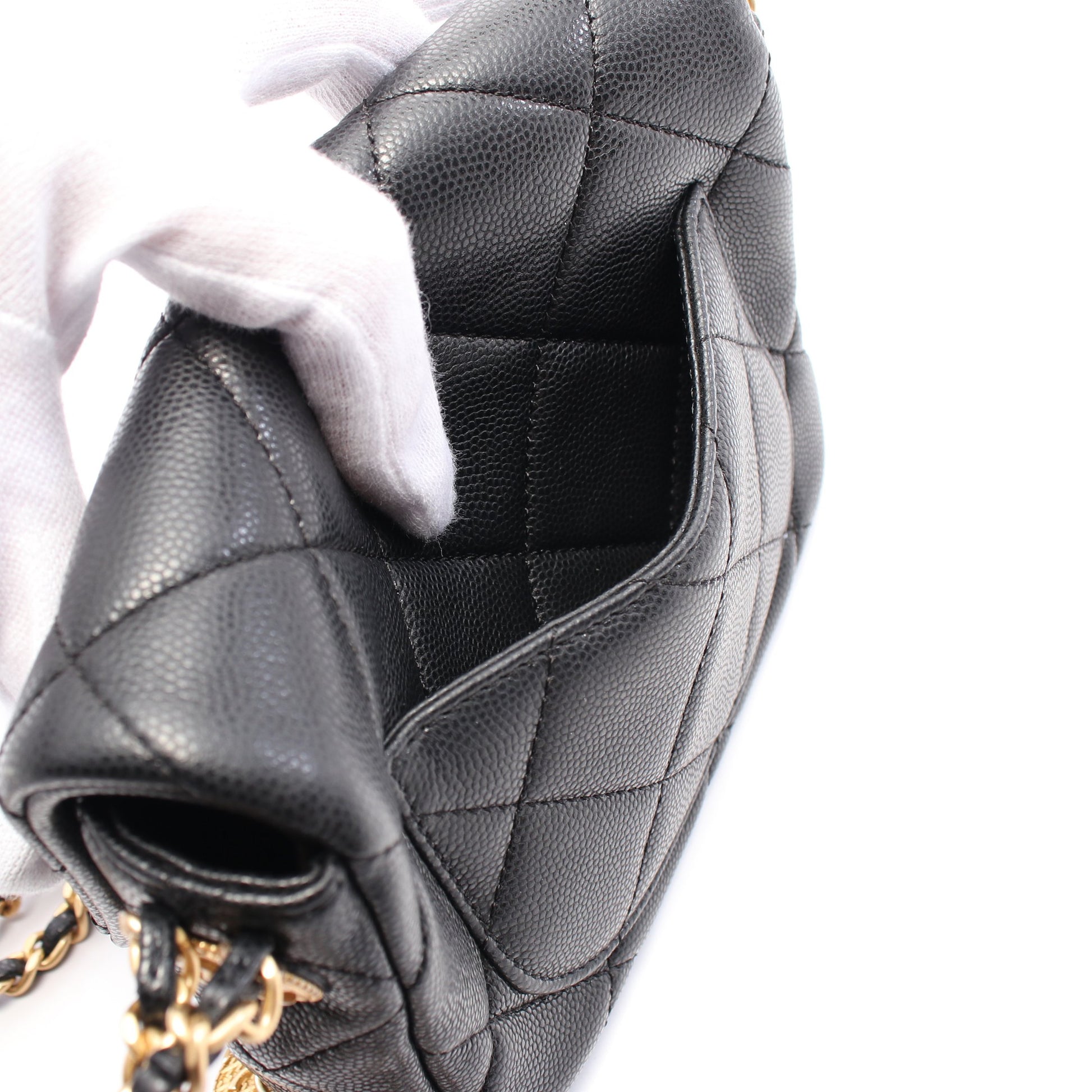 マトラッセ ミニフラップ チェーンショルダーバッグ キャビアスキン ブラック ゴールド金具 シャネル バッグ CHANEL