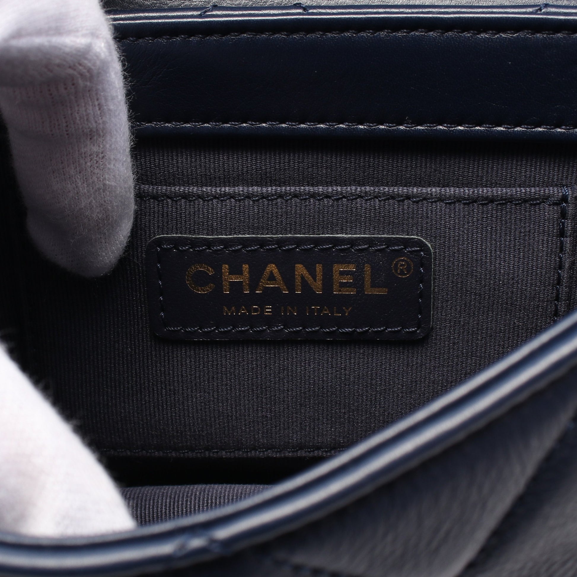 マトラッセ チェーンショルダーバッグ レザー ネイビー ゴールド金具 シャネル バッグ CHANEL