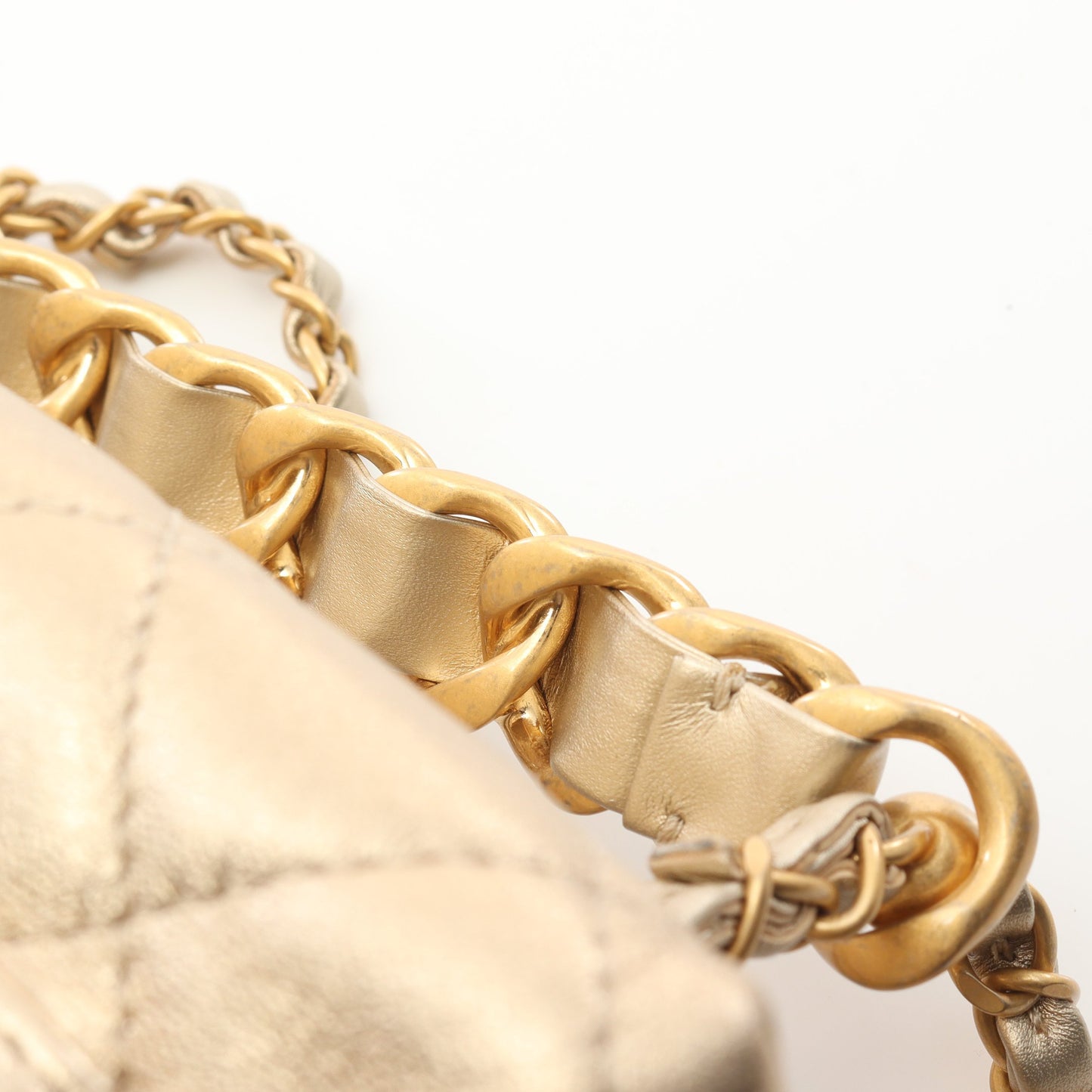 マトラッセ チェーンショルダーバッグ レザー シャンパンゴールド ゴールド金具 シャネル バッグ CHANEL