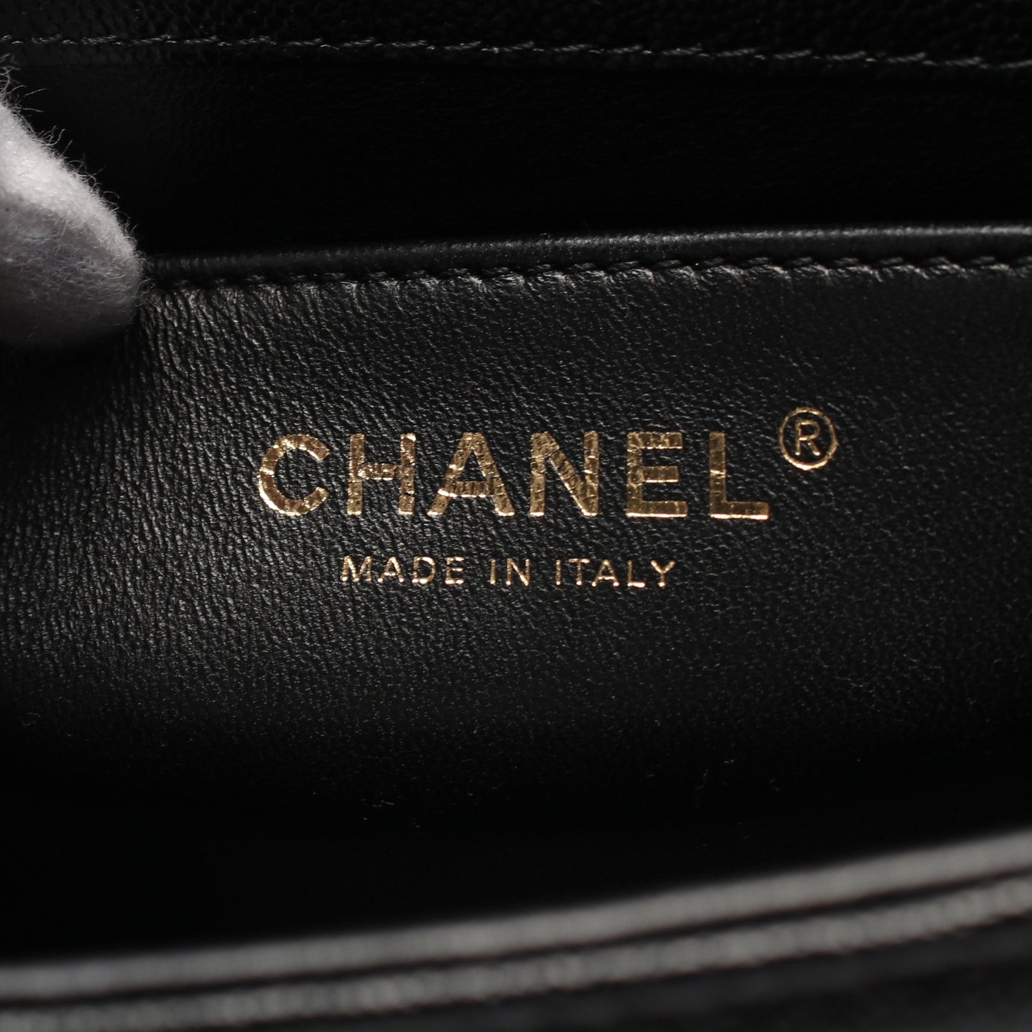 ボーイシャネル スモール チェーンショルダーバッグ キャビアスキン ブラック ゴールド金具 シャネル バッグ CHANEL