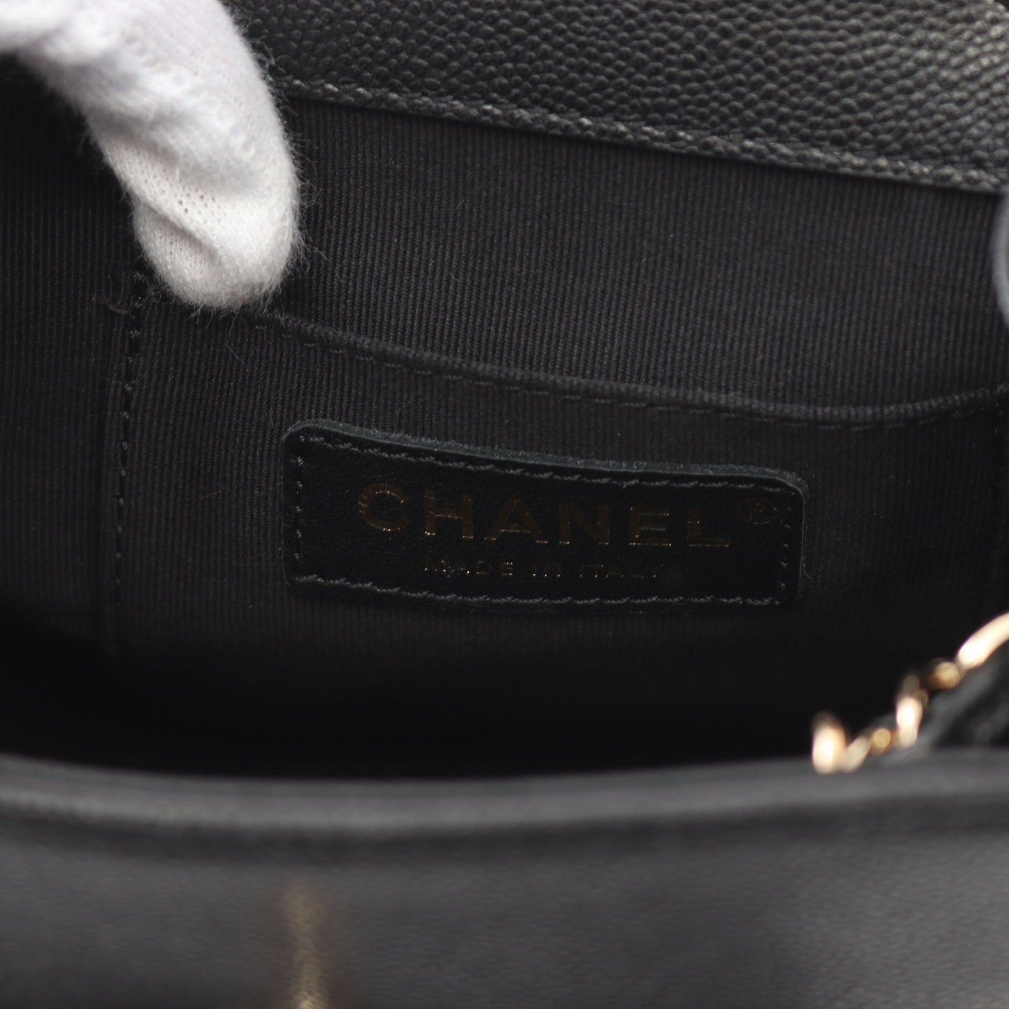 マトラッセ バックパック リュックサック キャビアスキン ブラック ゴールド金具 シャネル バッグ CHANEL