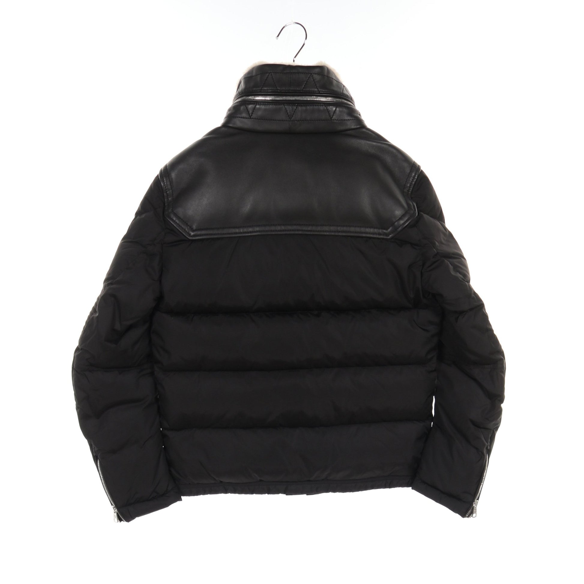 LEO ダウンジャケット ナイロン レザー ブラック ボア フード付き モンクレール アウター MONCLER