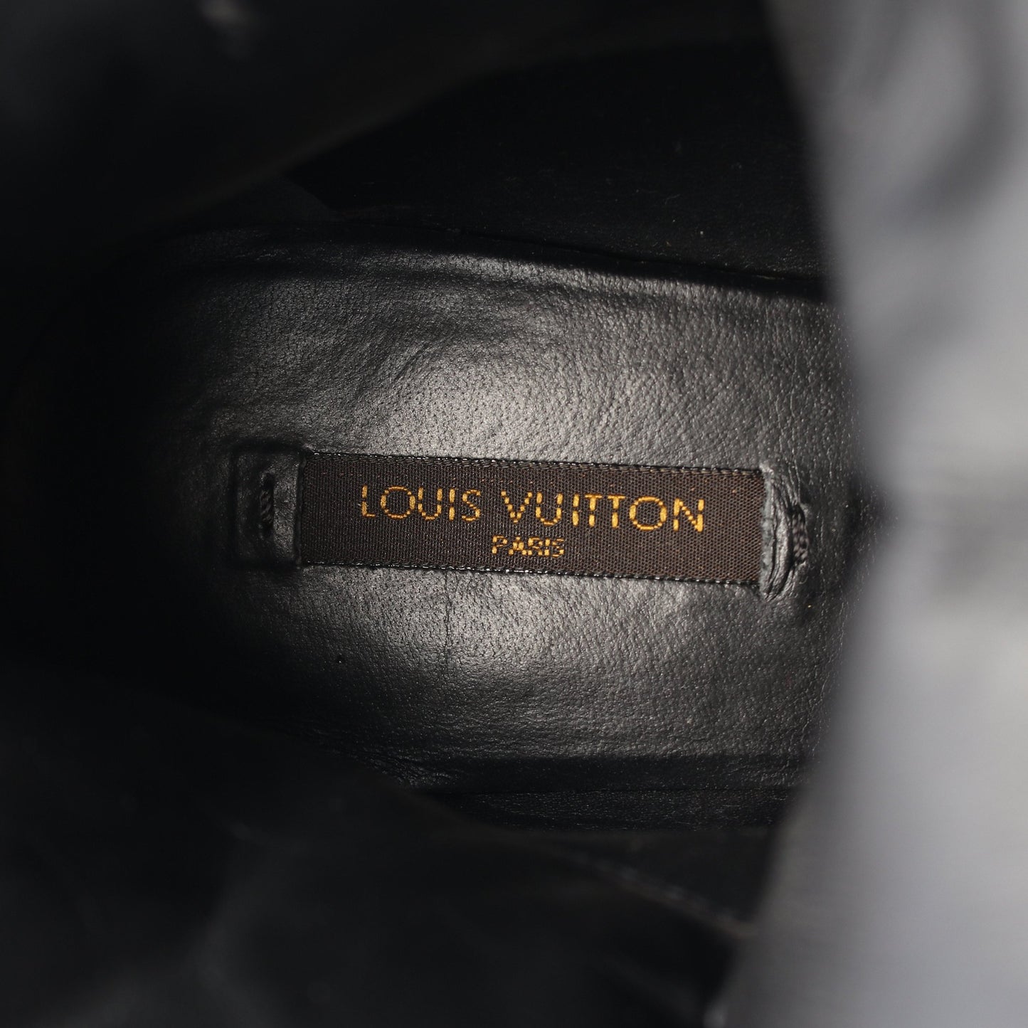 カレッジライン アンクル ブーツ スエード ファブリック ブラック ウェッジソール ルイヴィトン シューズ LOUIS VUITTON