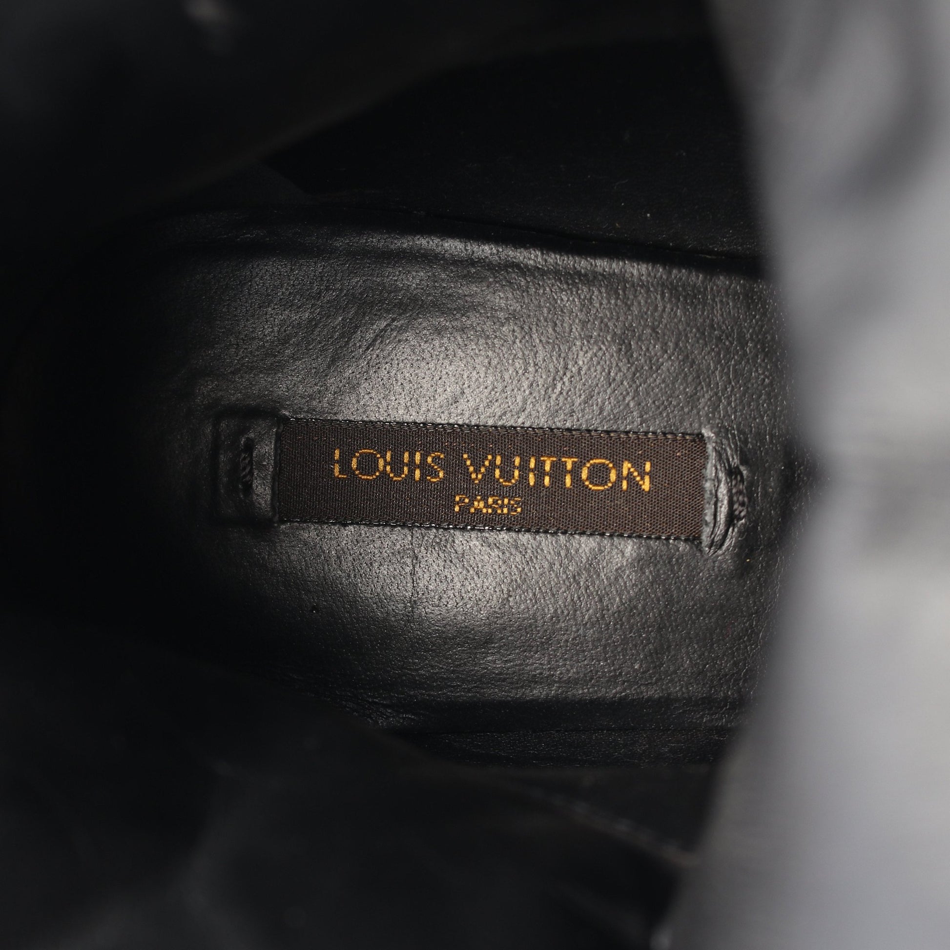 カレッジライン アンクル ブーツ スエード ファブリック ブラック ウェッジソール ルイヴィトン シューズ LOUIS VUITTON