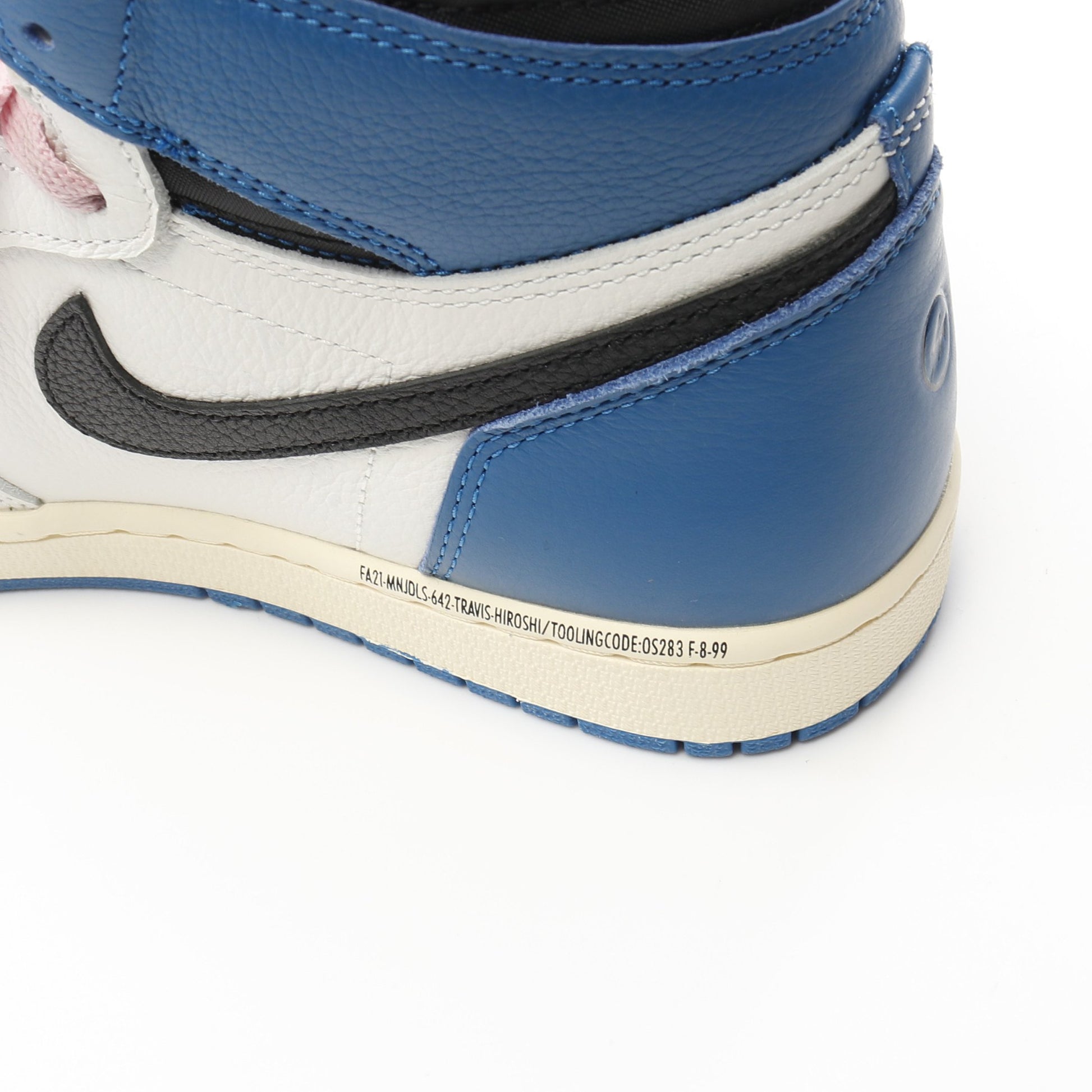 NIKE × FRAGMENT TRAVIS SCOTT Air Jordan 1 Retro High スニーカー レザー ブルー ホワイト ブラック ナイキ シューズ NIKE