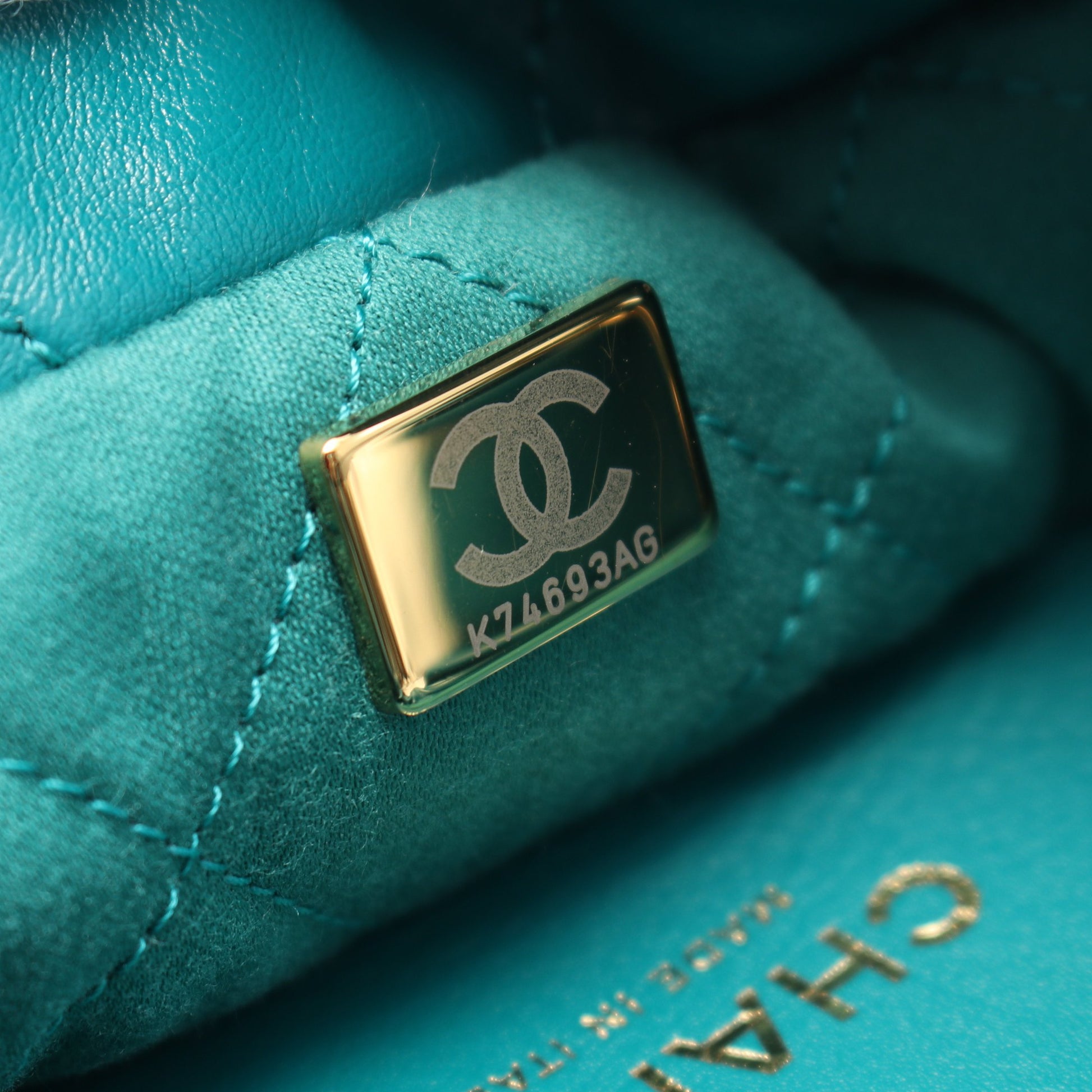 CHANEL 22 ミニ チェーンショルダーバッグ レザー グリーン ゴールド金具 2WAY シャネル バッグ CHANEL