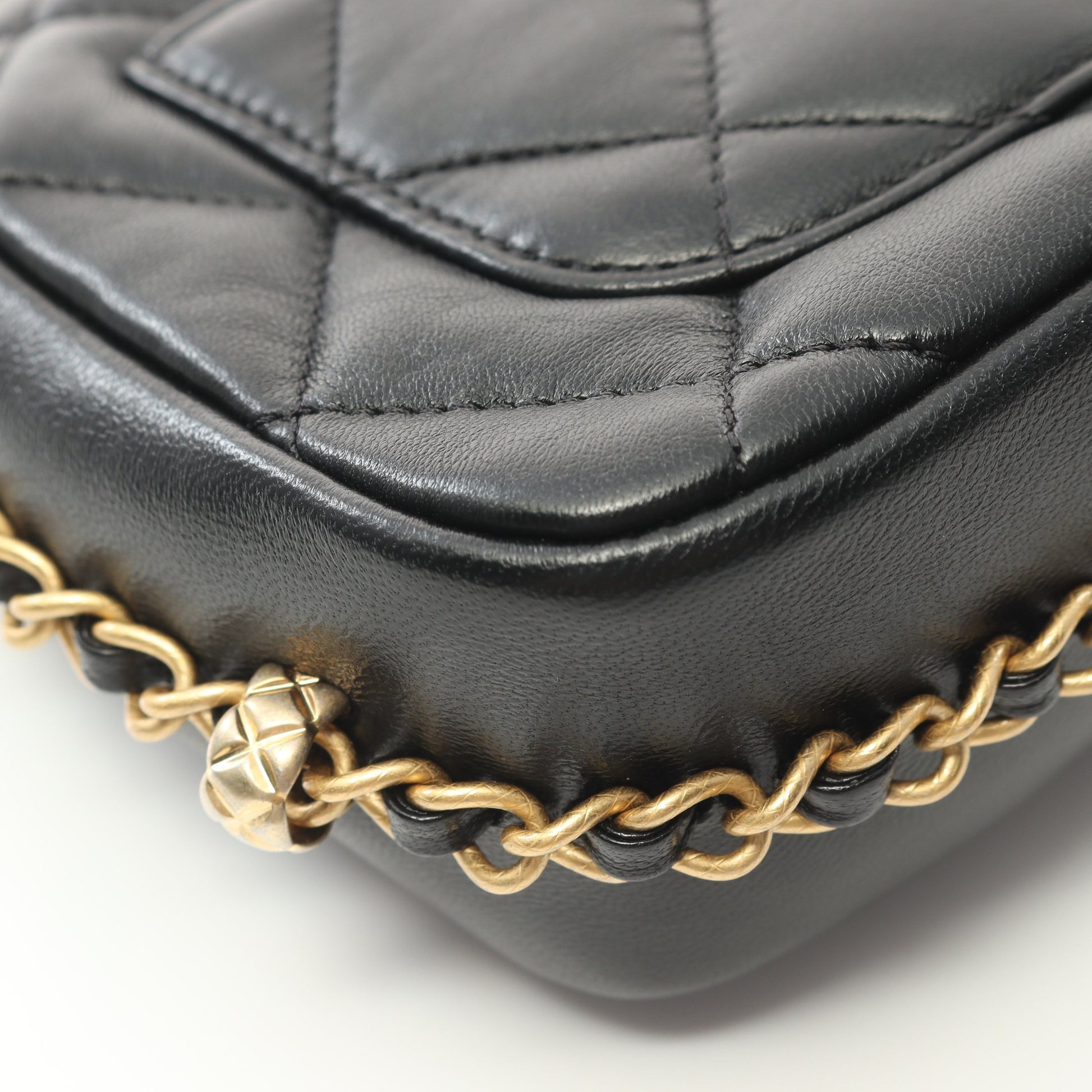 マトラッセ チェーンショルダーバッグ ラムスキン ブラック ゴールド金具 シャネル バッグ CHANEL