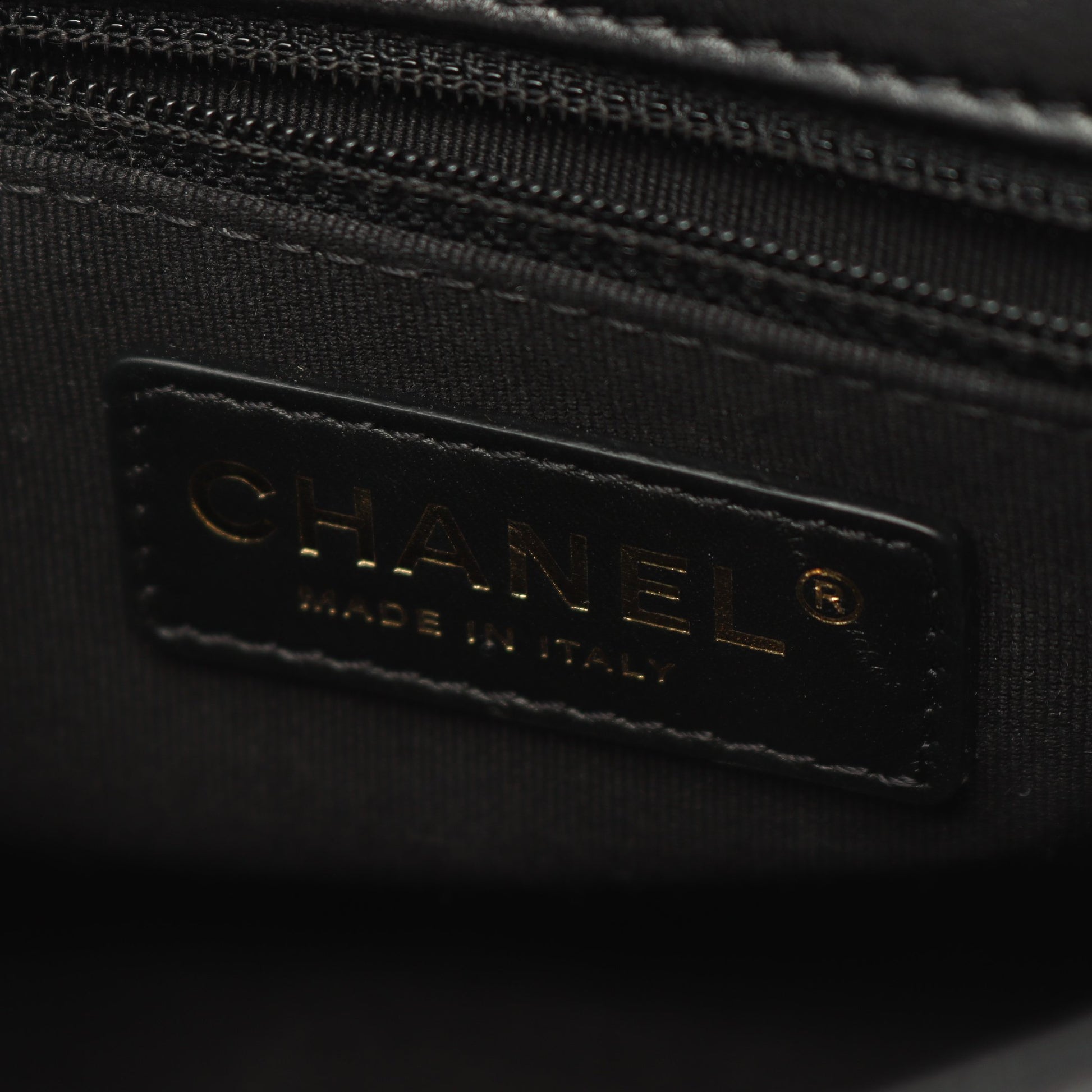 マトラッセ チェーンショルダーバッグ ラムスキン ブラック ゴールド金具 シャネル バッグ CHANEL