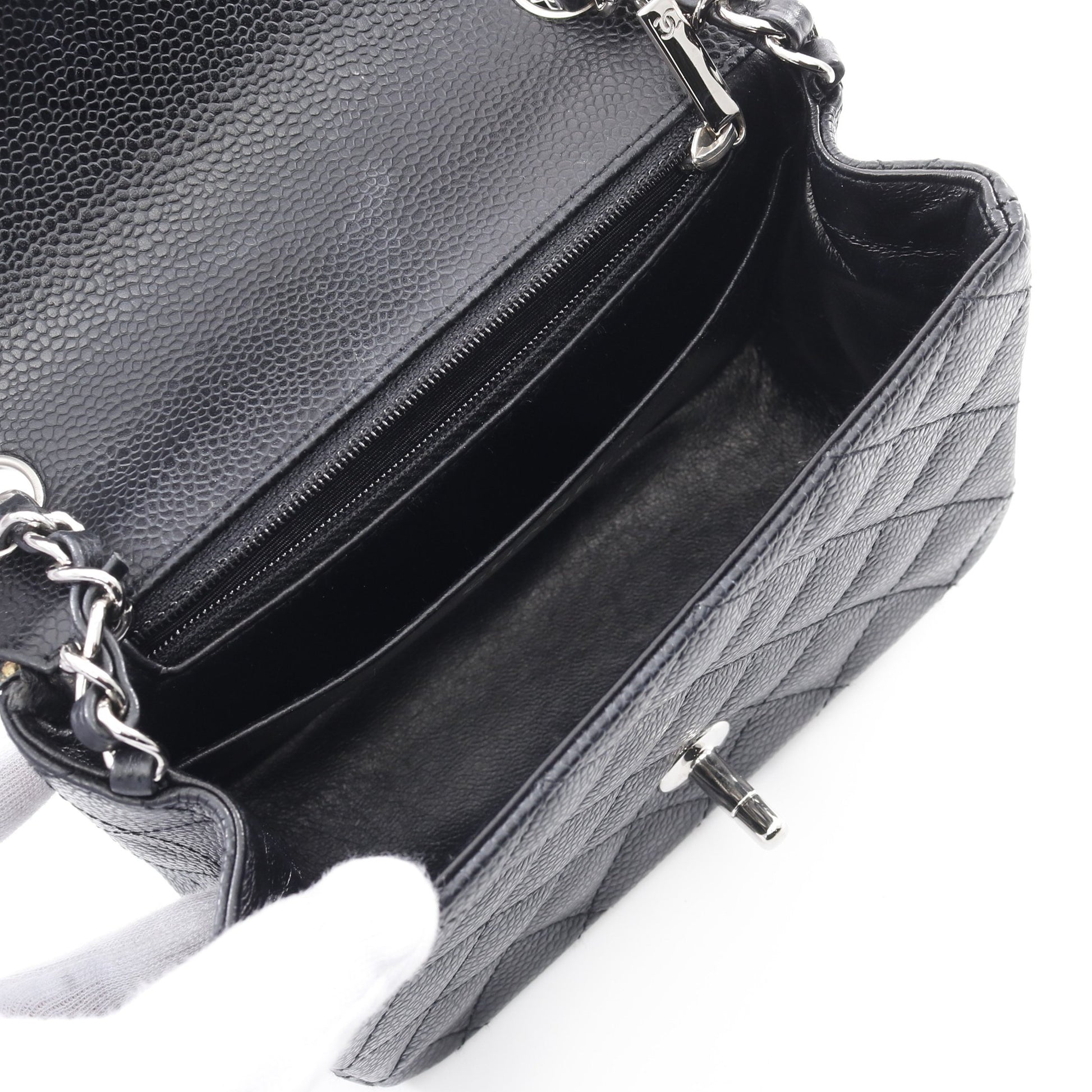 ミニマトラッセ チェーンショルダーバッグ キャビアスキン ブラック シルバー金具 シャネル バッグ CHANEL