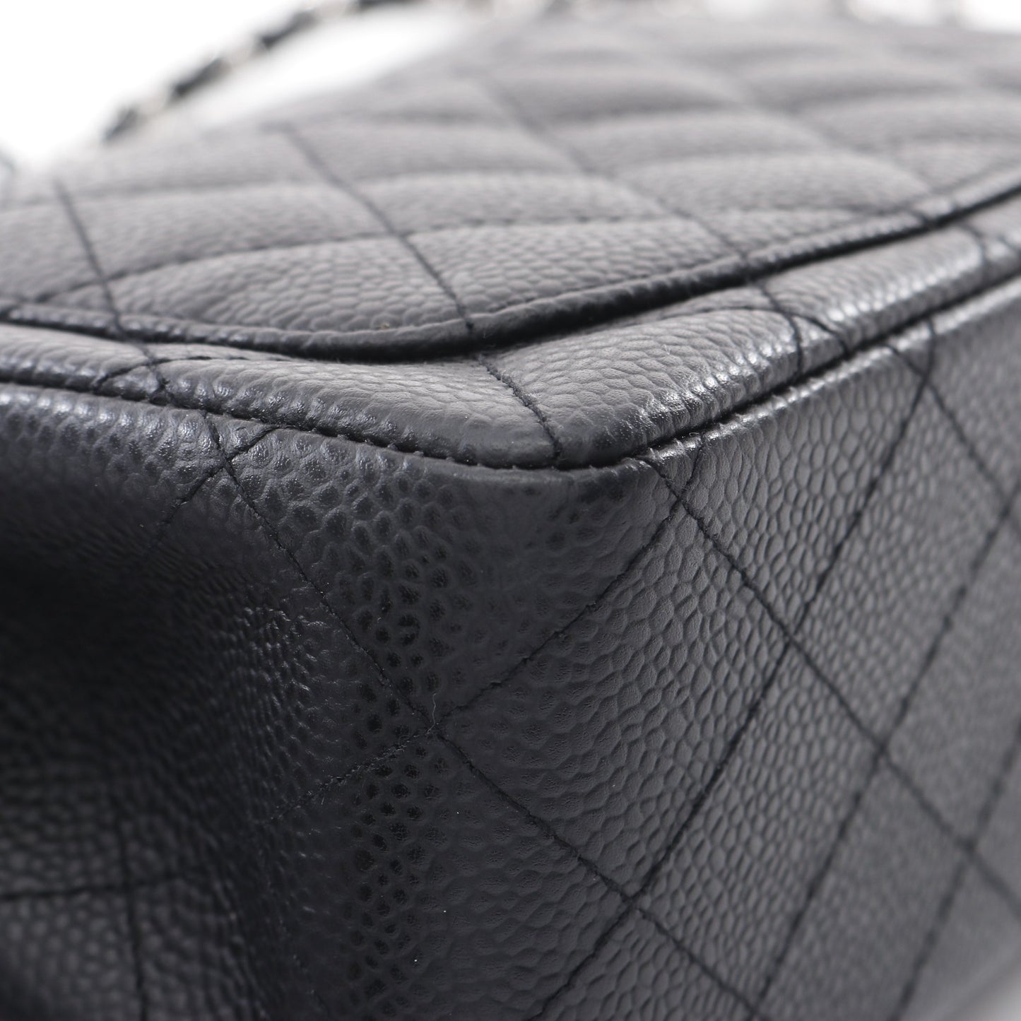ミニマトラッセ チェーンショルダーバッグ キャビアスキン ブラック シルバー金具 シャネル バッグ CHANEL