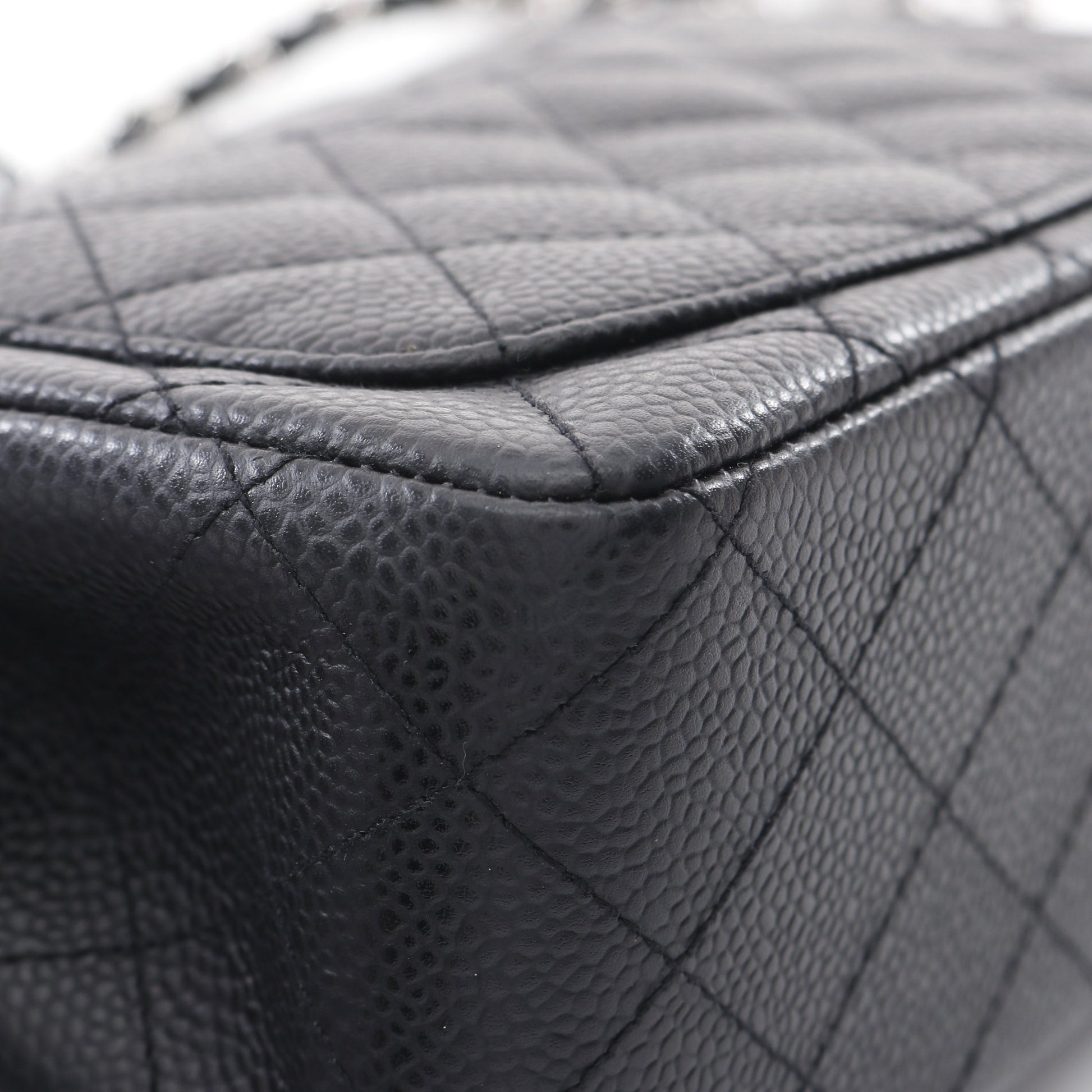 ミニマトラッセ チェーンショルダーバッグ キャビアスキン ブラック シルバー金具 シャネル バッグ CHANEL