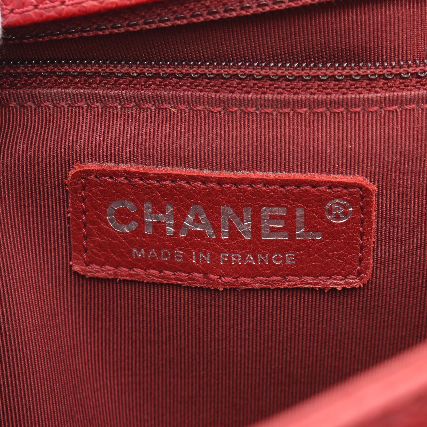 ボーイシャネル ラージ シェブロン チェーンショルダーバッグ キャビアスキン レッド アンティークシルバー シャネル バッグ CHANEL