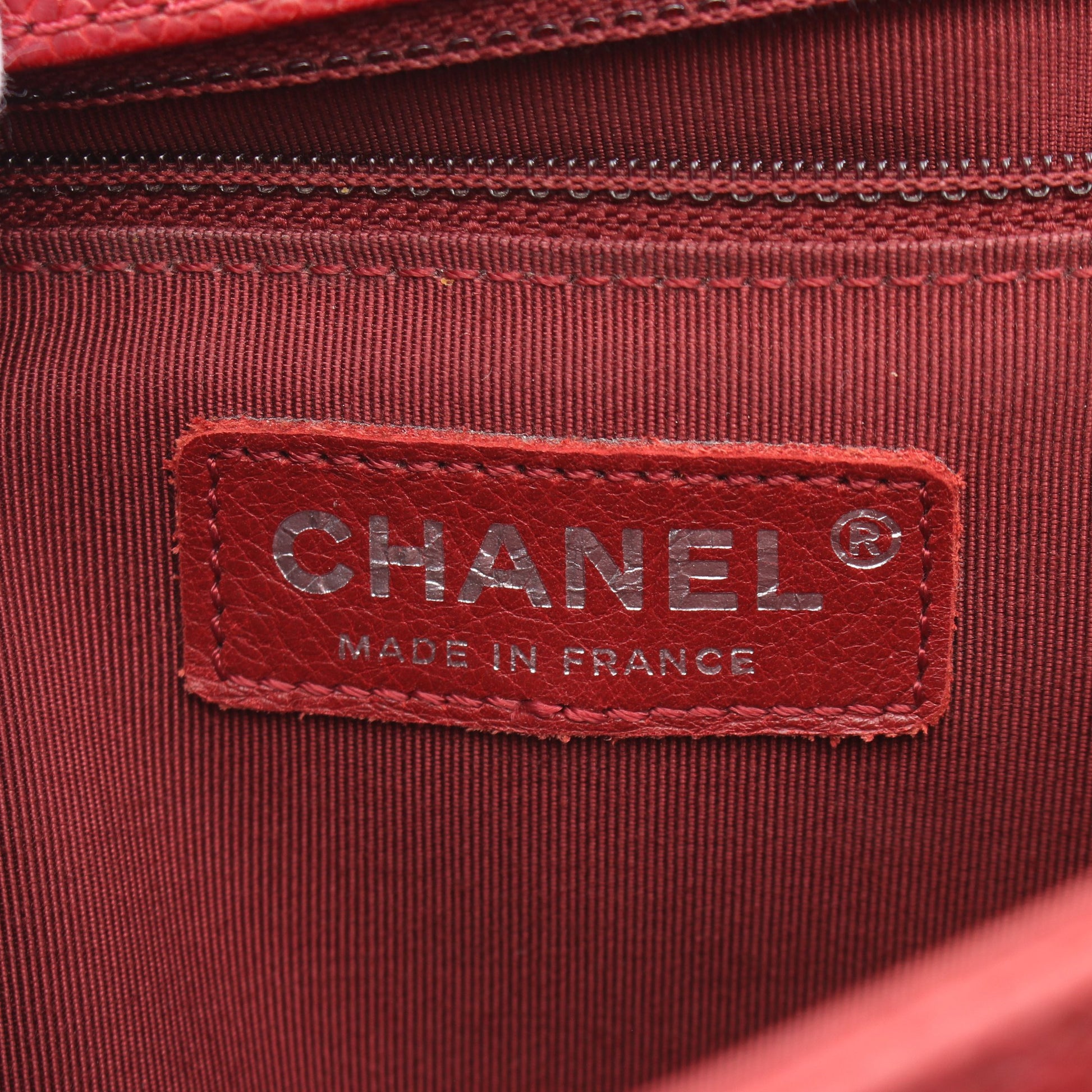 ボーイシャネル ラージ シェブロン チェーンショルダーバッグ キャビアスキン レッド アンティークシルバー シャネル バッグ CHANEL