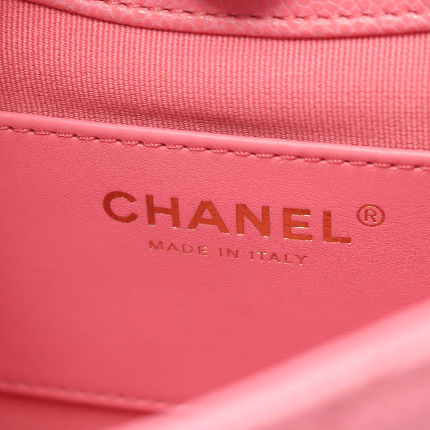 マトラッセ ミニ メッセンジャー チェーンショルダーバッグ キャビアスキン ピンク ゴールド金具 シャネル バッグ CHANEL