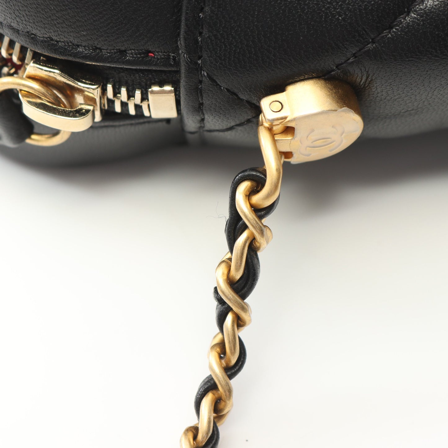 マトラッセ フェイクパール チェーンショルダーバッグ ラムスキン ブラック ゴールド金具 シャネル バッグ CHANEL