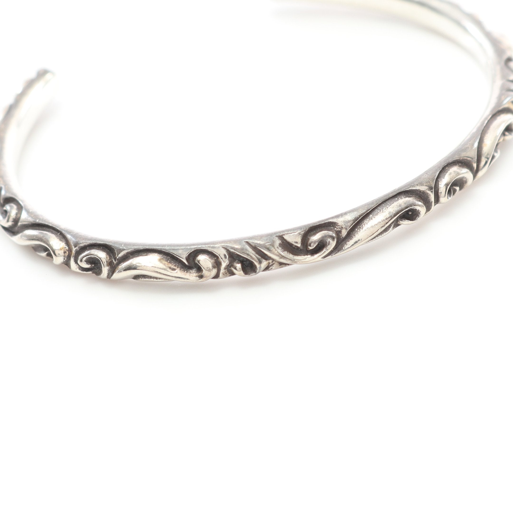 クロムハーツスクロールバングル