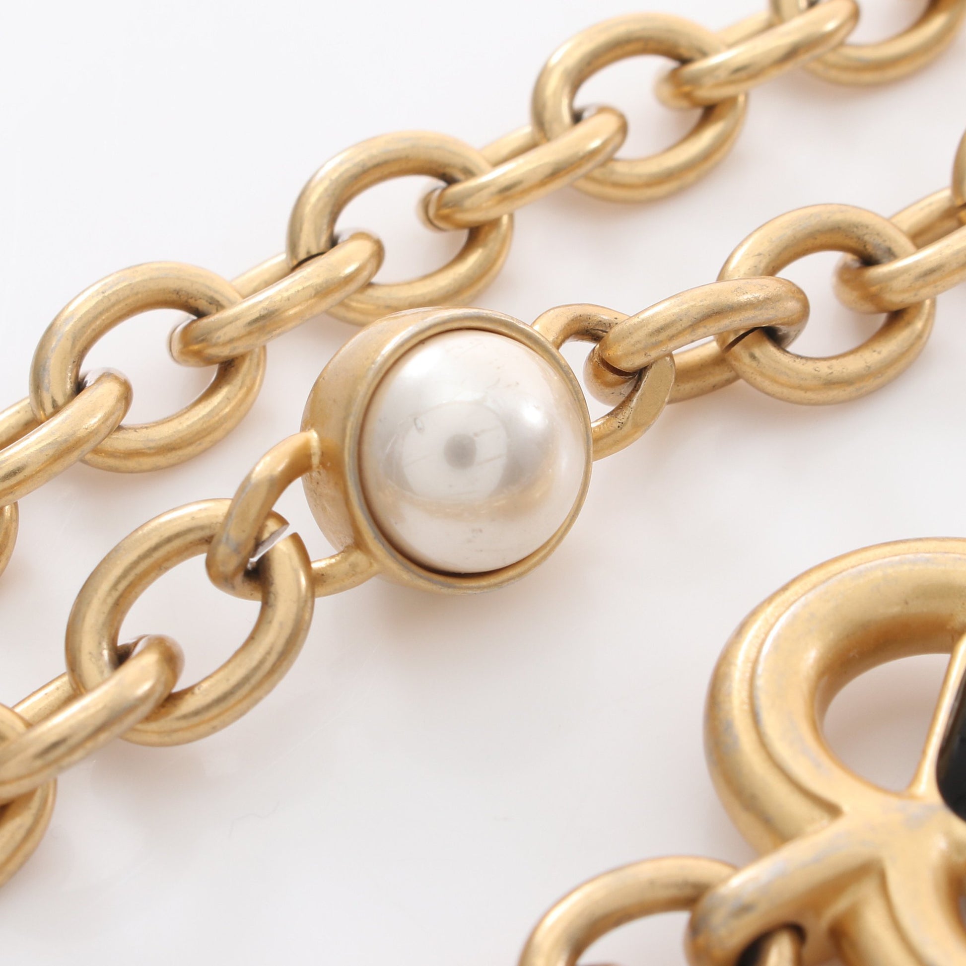 ミニマトラッセ チェーンショルダーバッグ ラムスキン ブラック ゴールド金具 シャネル バッグ CHANEL