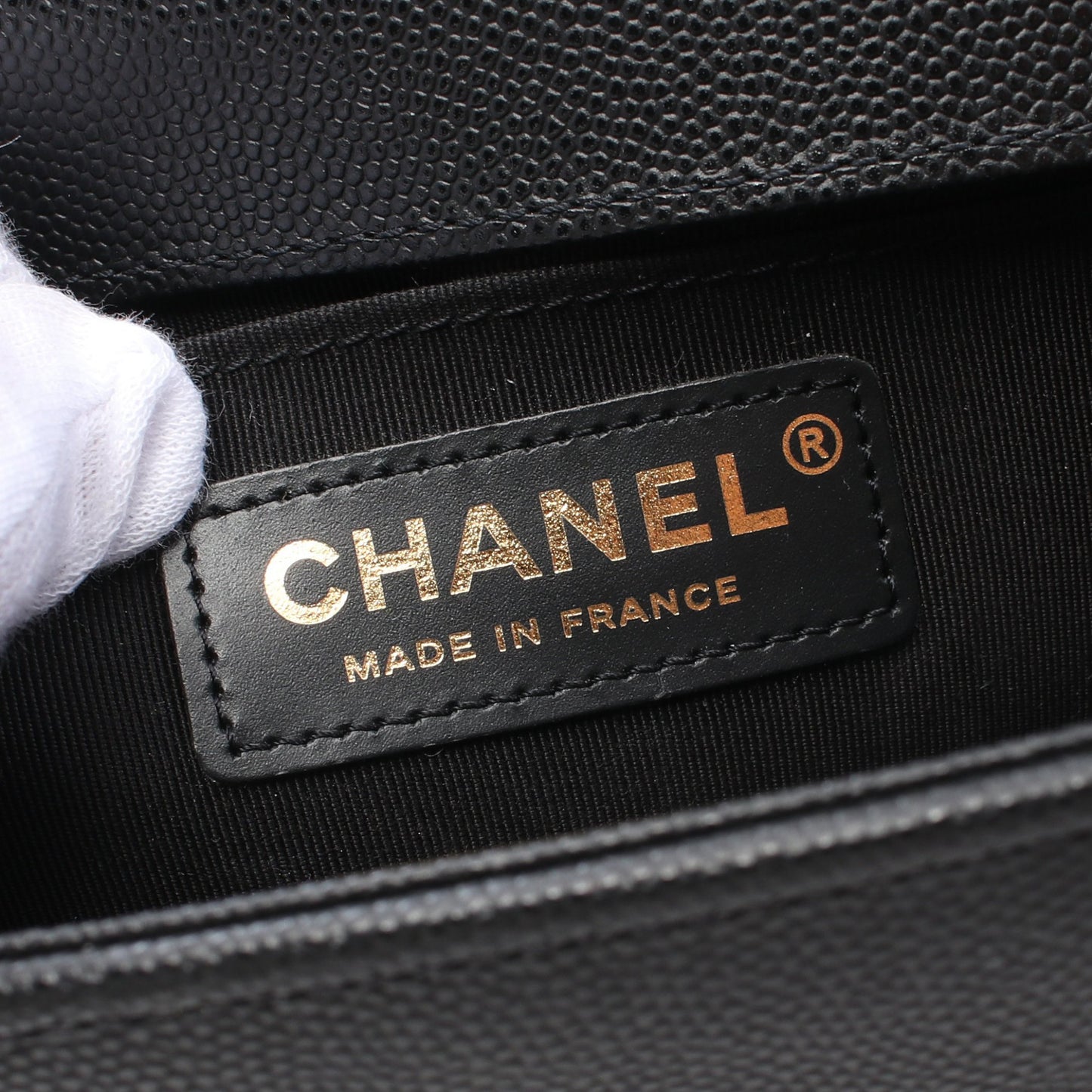 ボーイシャネル スモール チェーンショルダーバッグ キャビアスキン ブラック ゴールド金具 シャネル バッグ CHANEL