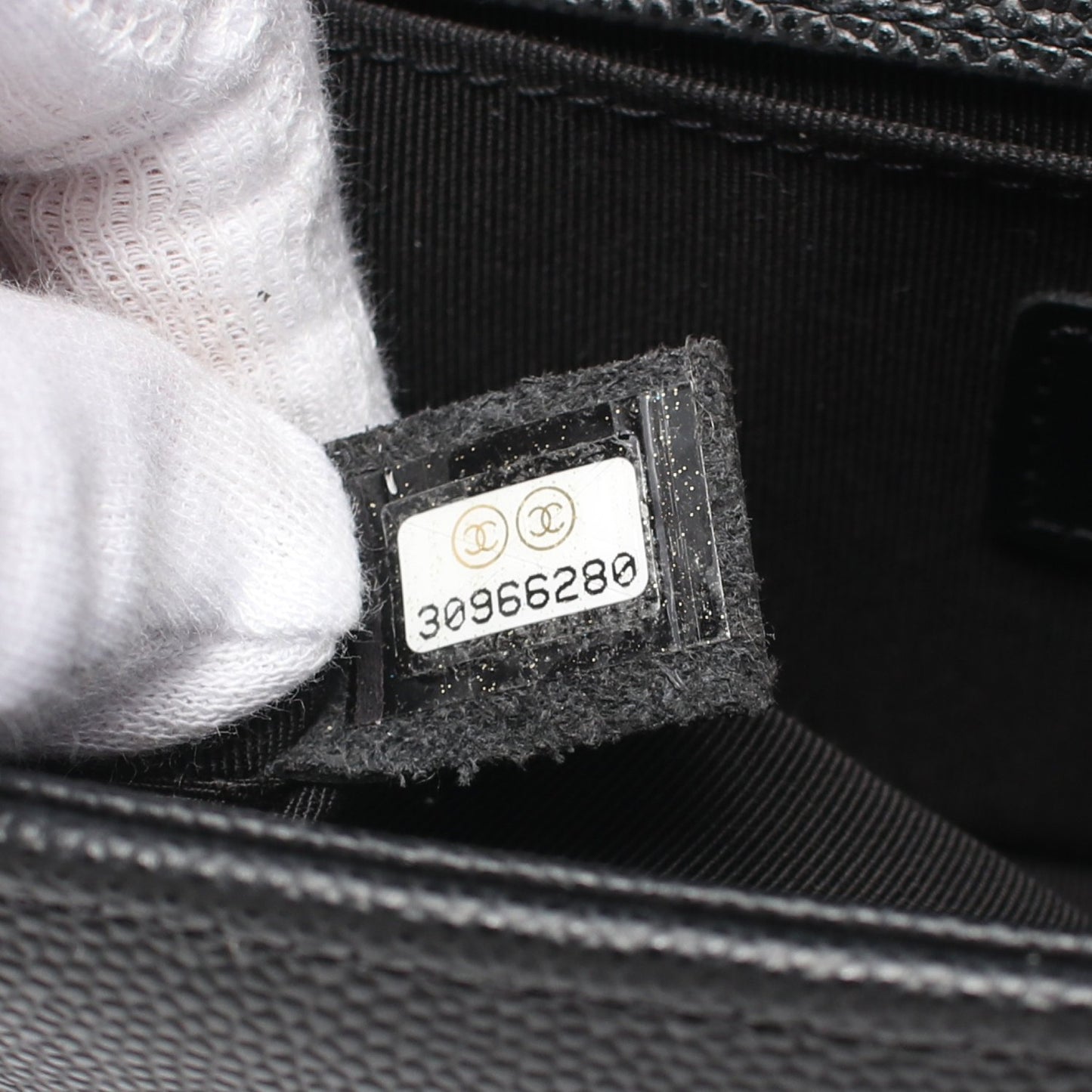 ボーイシャネル スモール チェーンショルダーバッグ キャビアスキン ブラック ゴールド金具 シャネル バッグ CHANEL