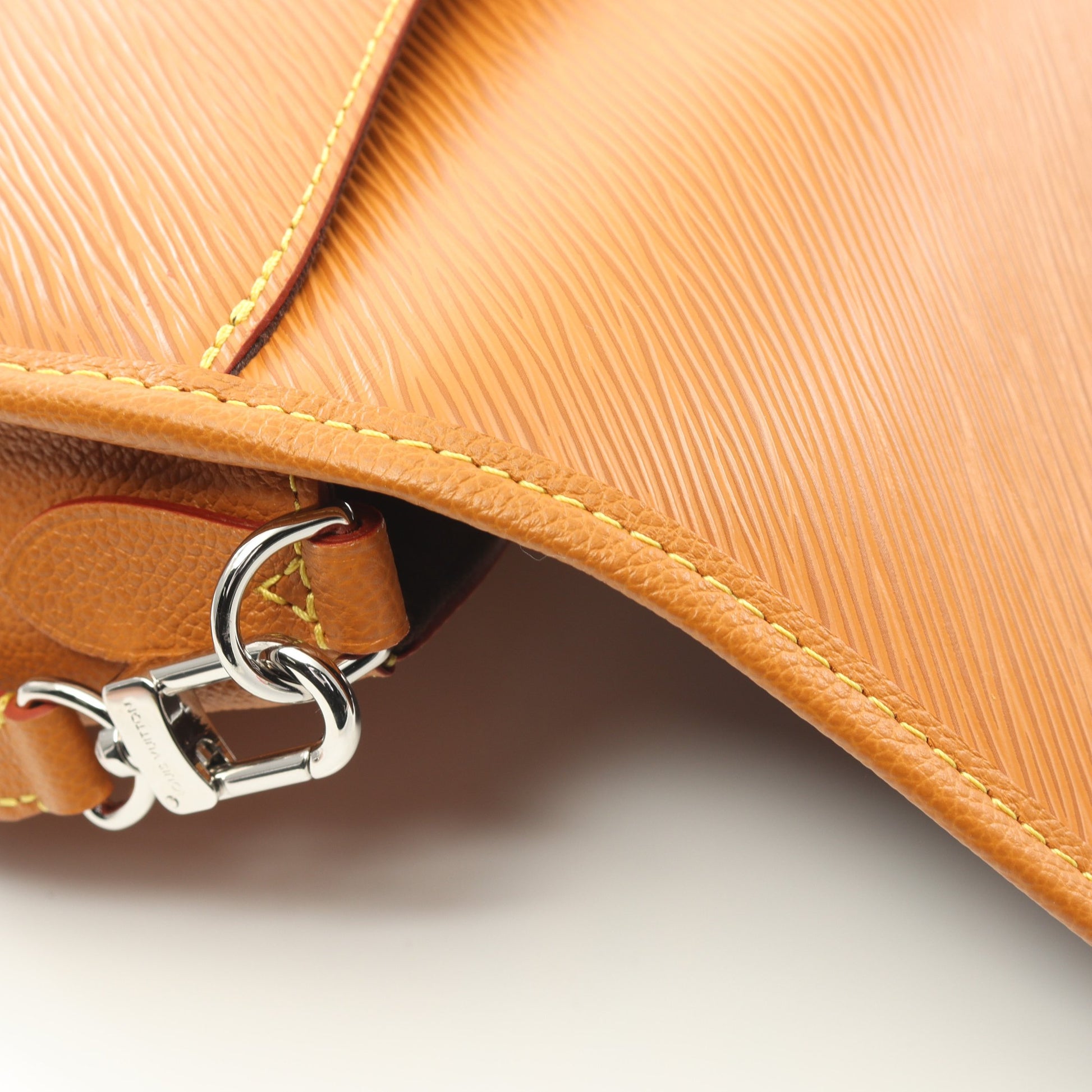 ビュシNM エピ ゴールドミエル ショルダーバッグ レザー ライトブラウン ルイヴィトン バッグ LOUIS VUITTON