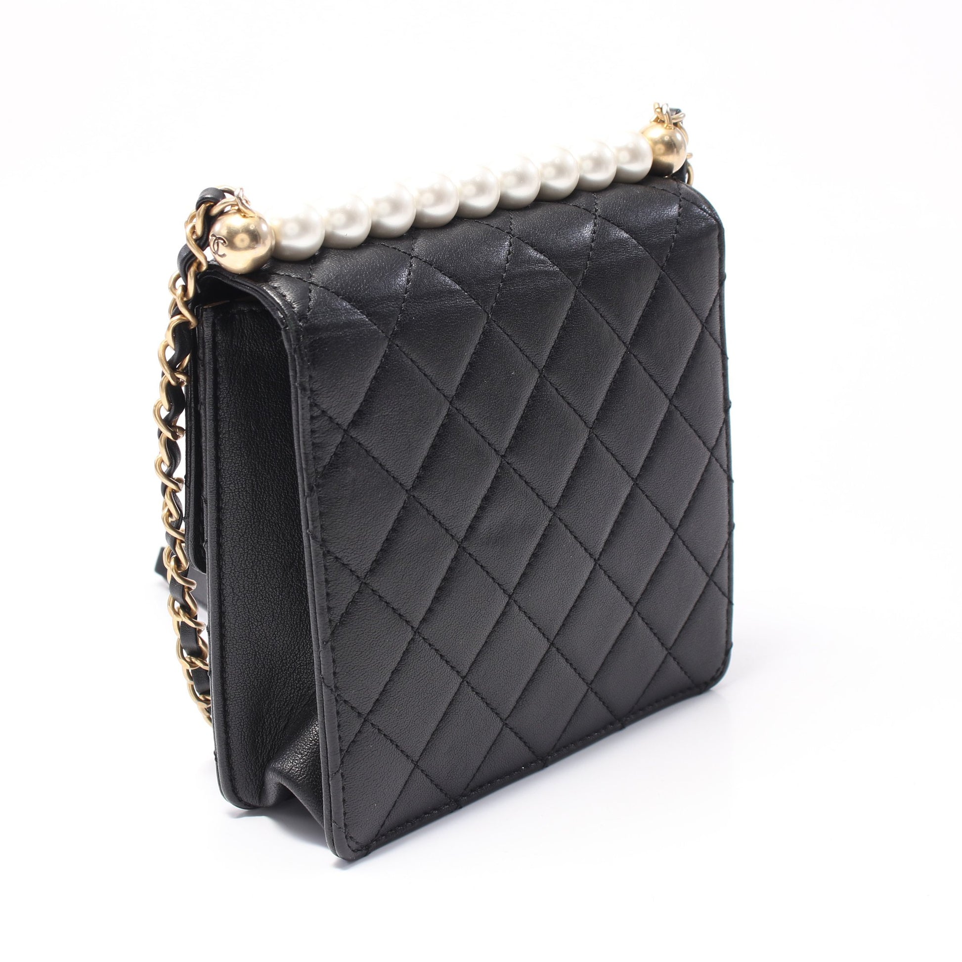 マトラッセ パール チェーンショルダーバッグ ラムスキン ブラック ゴールド金具 シャネル バッグ CHANEL