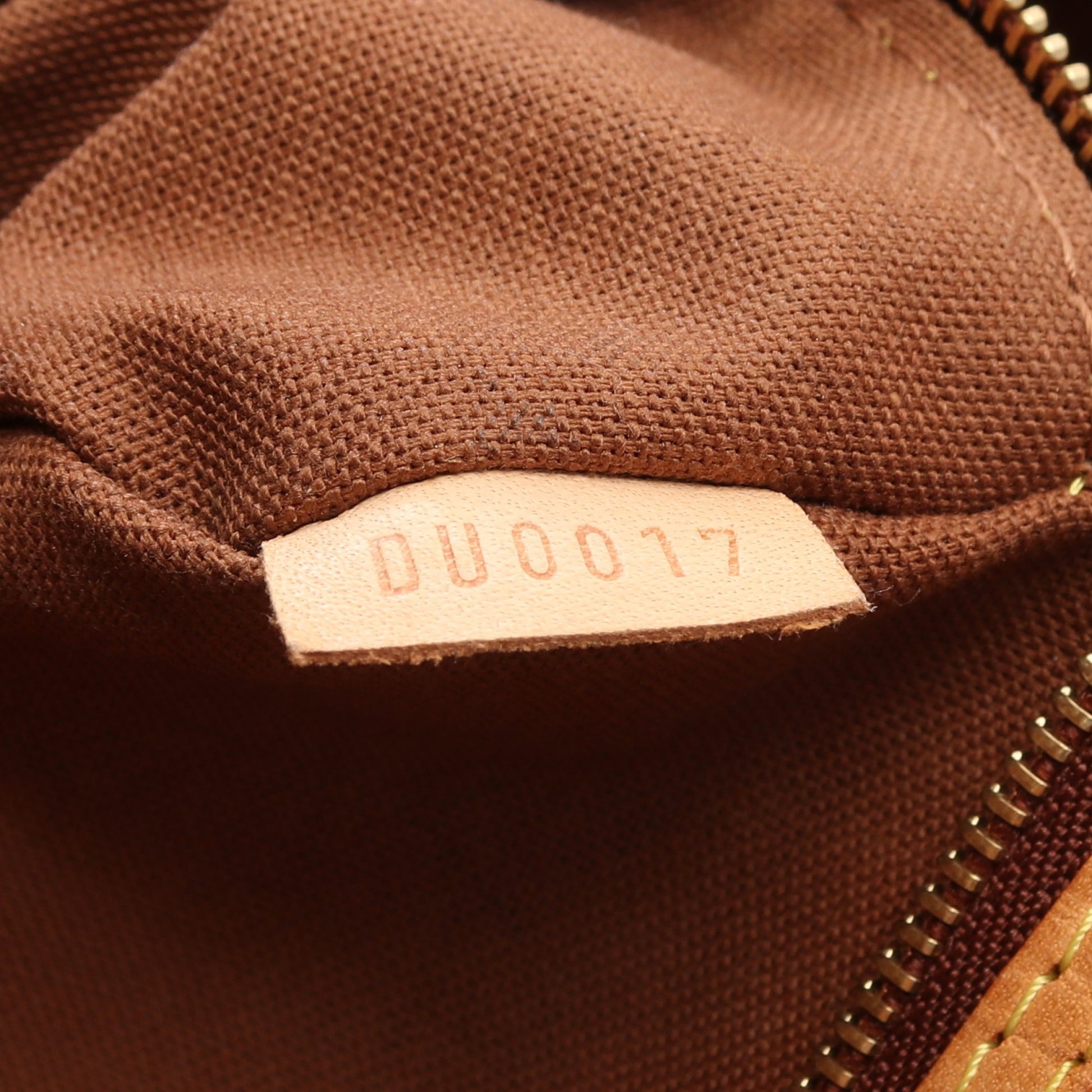 バティニョール オリゾンタル モノグラム ショルダーバッグ PVC レザー ブラウン ルイヴィトン バッグ LOUIS VUITTON