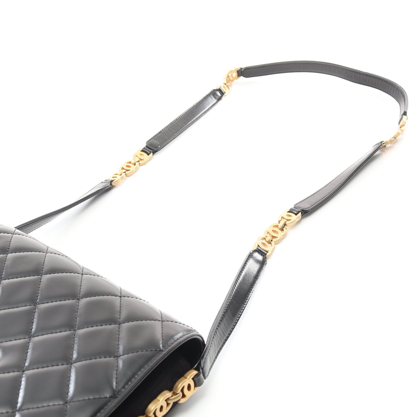 マトラッセ ショルダーバッグ レザー スエード ブラック ゴールド金具 シャネル バッグ CHANEL