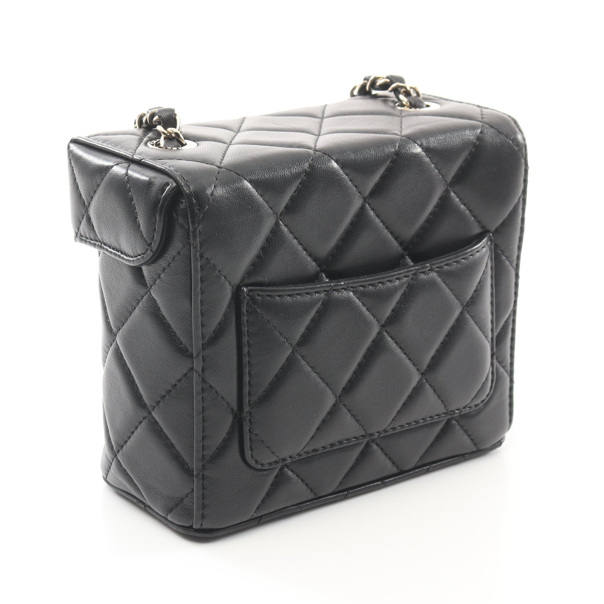 マトラッセ バニティバッグ チェーンショルダーバッグ ラムスキン ブラック ゴールド金具 シャネル バッグ CHANEL