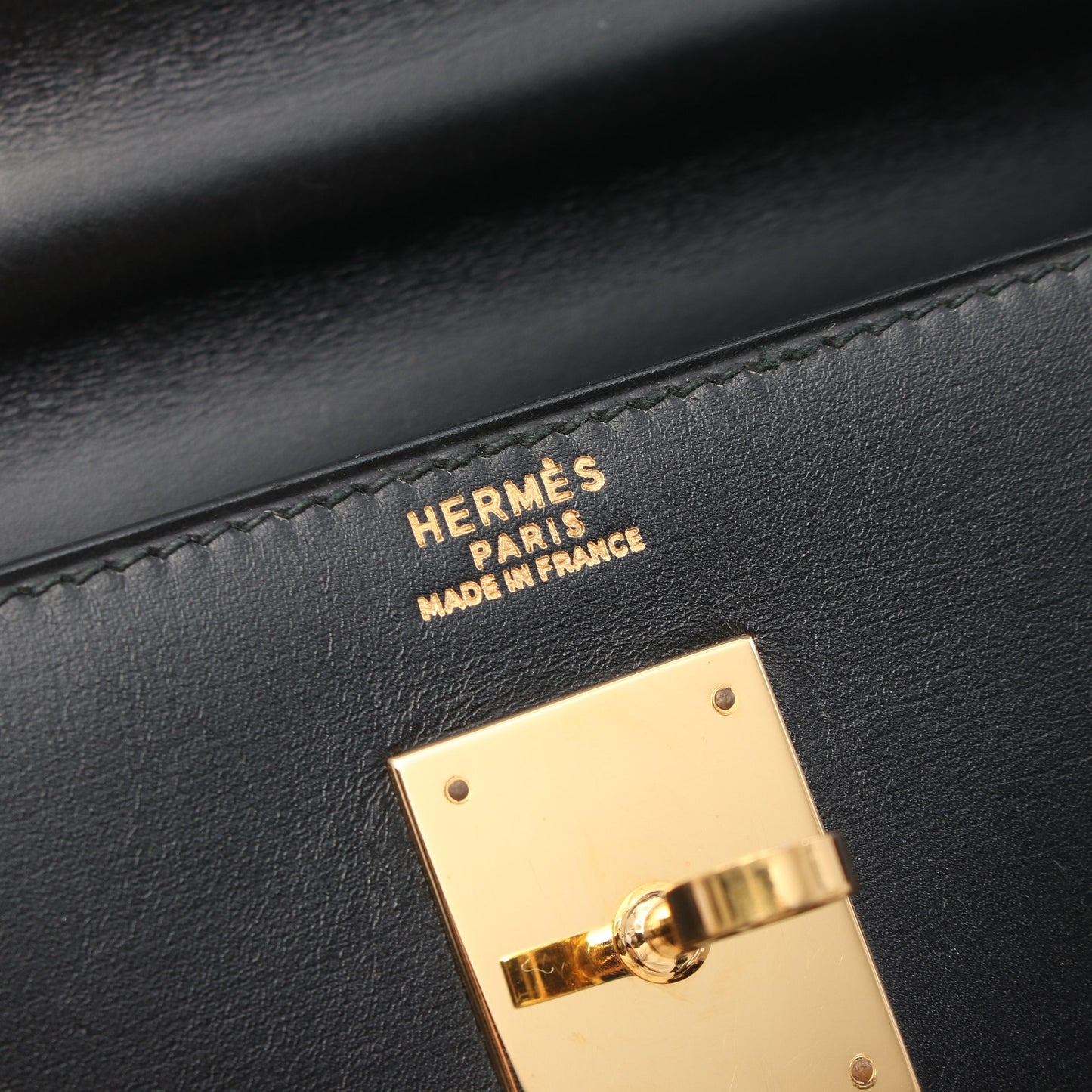ケリー32 ハンドバッグ ボックスカーフ ブラック ゴールド金具 2WAY ○V刻印 エルメス バッグ HERMES