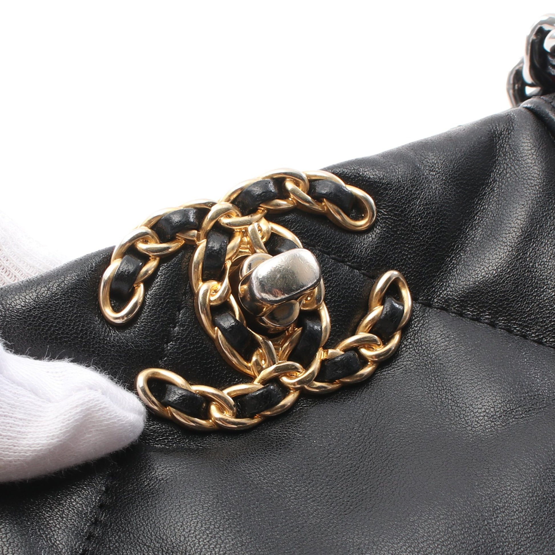 CHANEL19 マトラッセ チェーンショルダーバッグ チェーントートバッグ ラムスキン ブラック コンビ金具 シャネル バッグ CHANEL