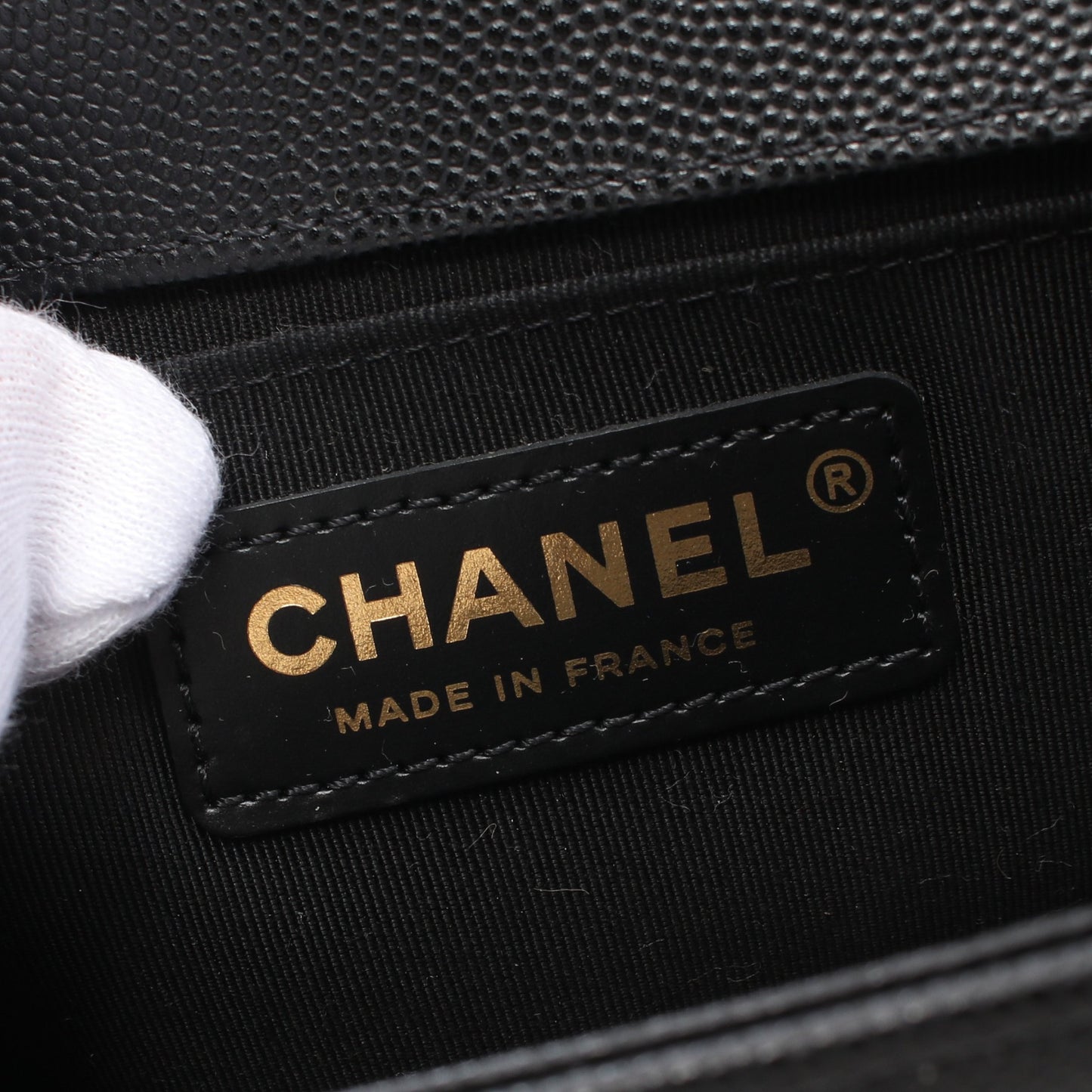 ボーイシャネル スモール チェーンショルダーバッグ キャビアスキン ブラック ゴールド金具 シャネル バッグ CHANEL